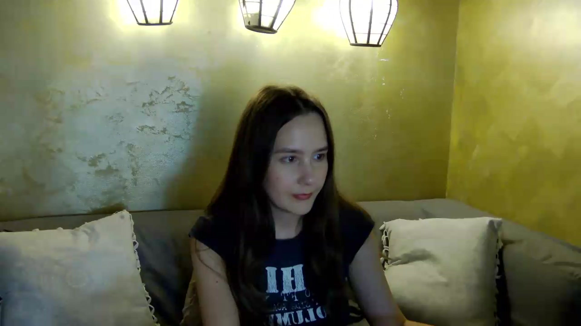 Gallery image thumbnail from Radiance's myfreecams stream on, 05/23/2026, 17:00 image 3 of 20