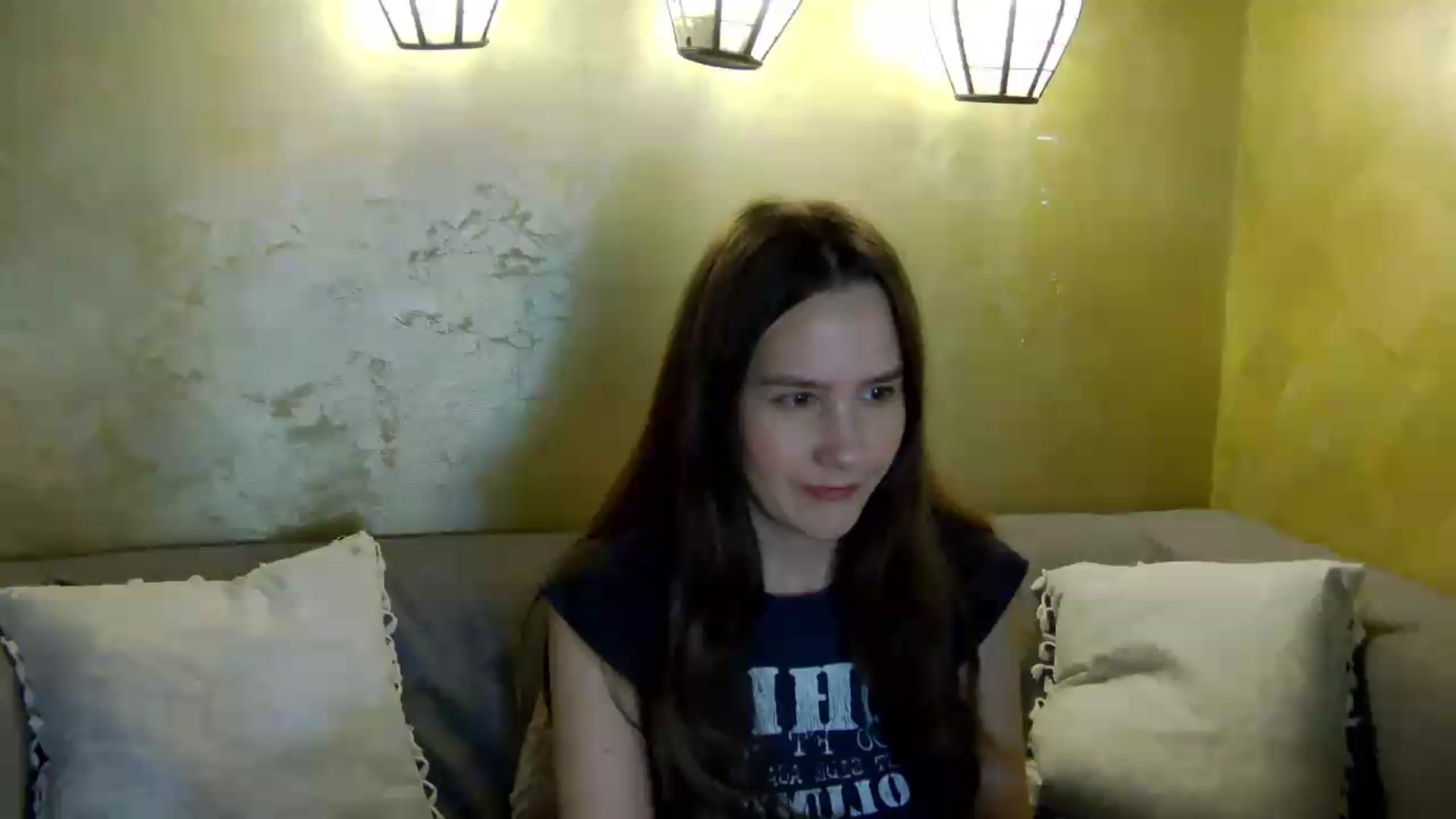 Gallery image thumbnail from Radiance's myfreecams stream on, 05/23/2026, 17:00 image 1 of 20
