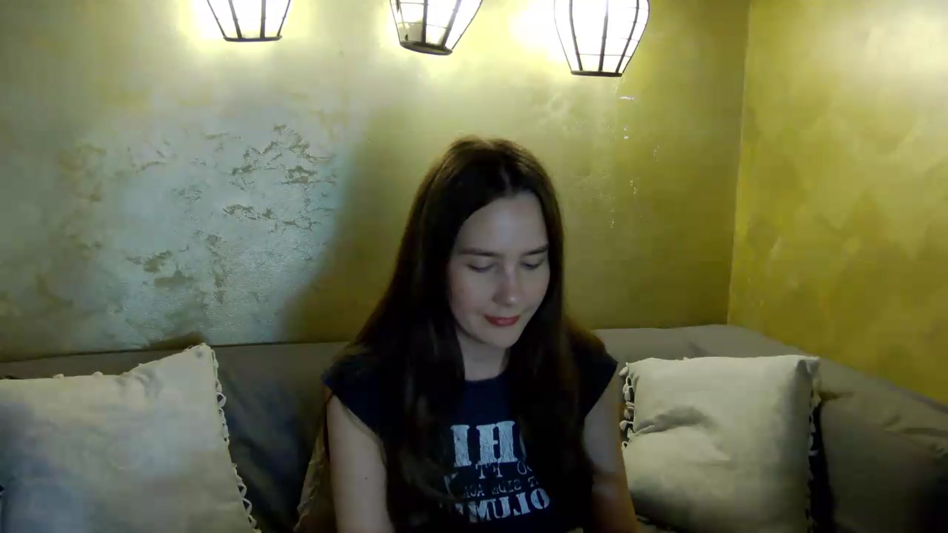 Gallery image thumbnail from Radiance's myfreecams stream on, 05/23/2026, 17:00 image 2 of 20