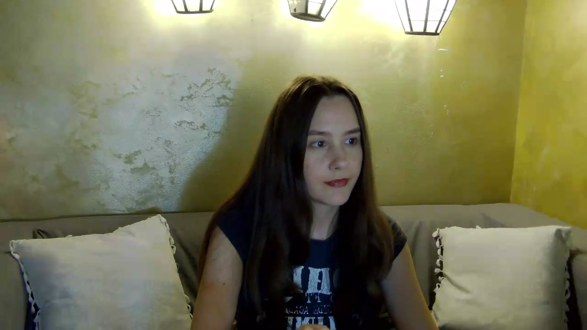 Gallery image thumbnail from Radiance's myfreecams stream on, 05/23/2026, 18:56 image 4 of 20