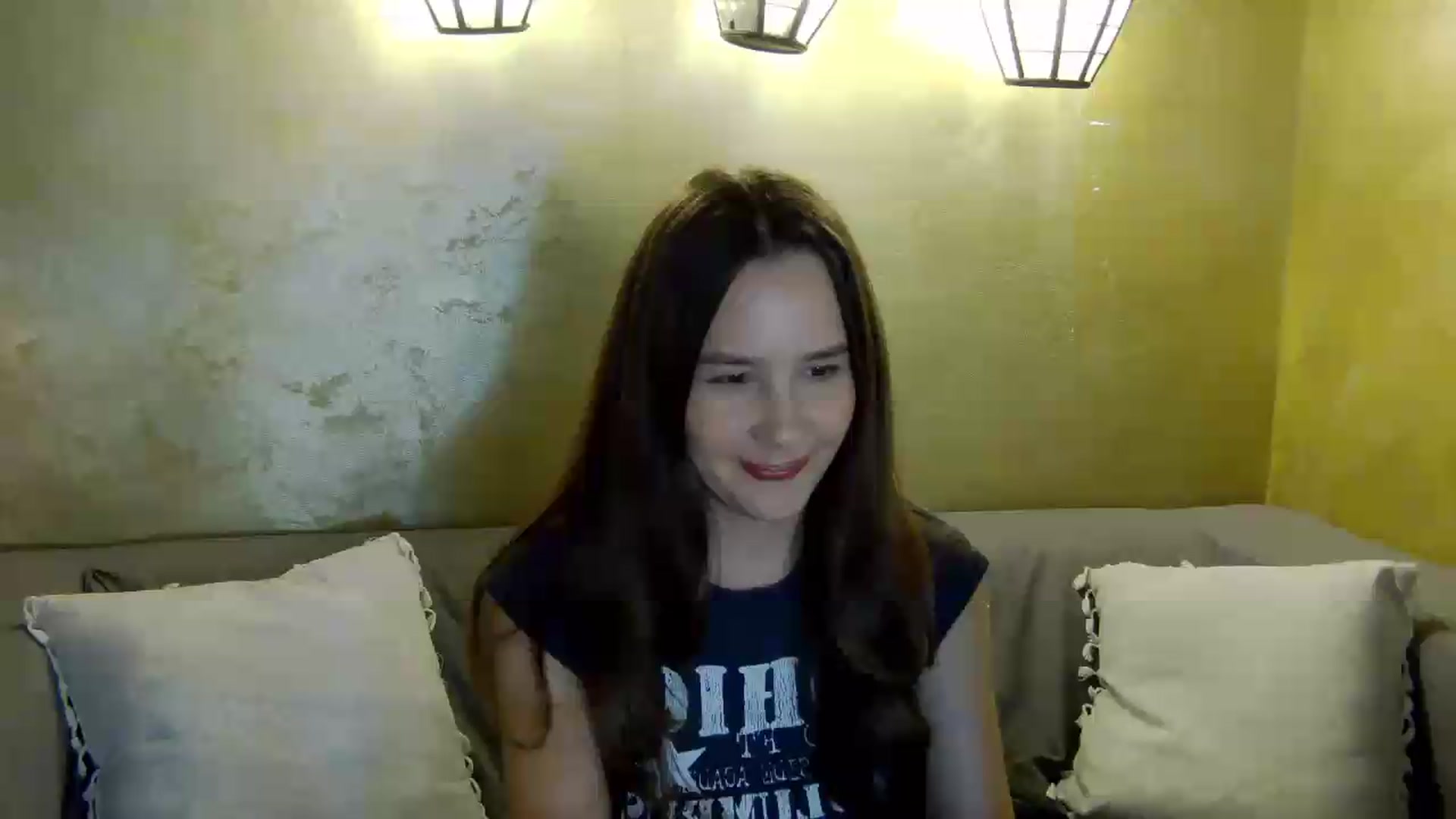 Gallery image thumbnail from Radiance's myfreecams stream on, 05/23/2026, 18:56 image 1 of 20