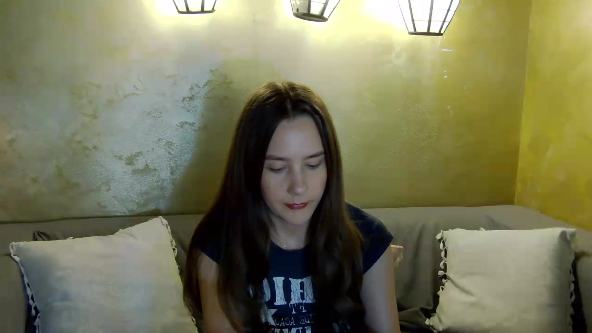 Gallery image thumbnail from Radiance's myfreecams stream on, 05/23/2026, 18:56 image 5 of 20