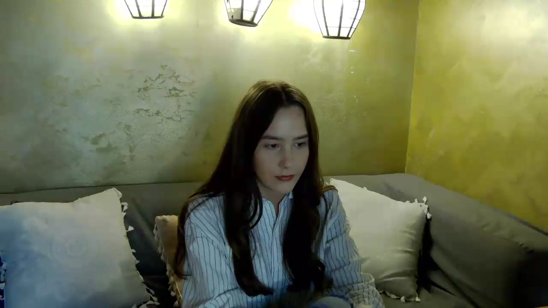 Gallery image thumbnail from Radiance's myfreecams stream on, 05/24/2026, 15:37 image 9 of 20