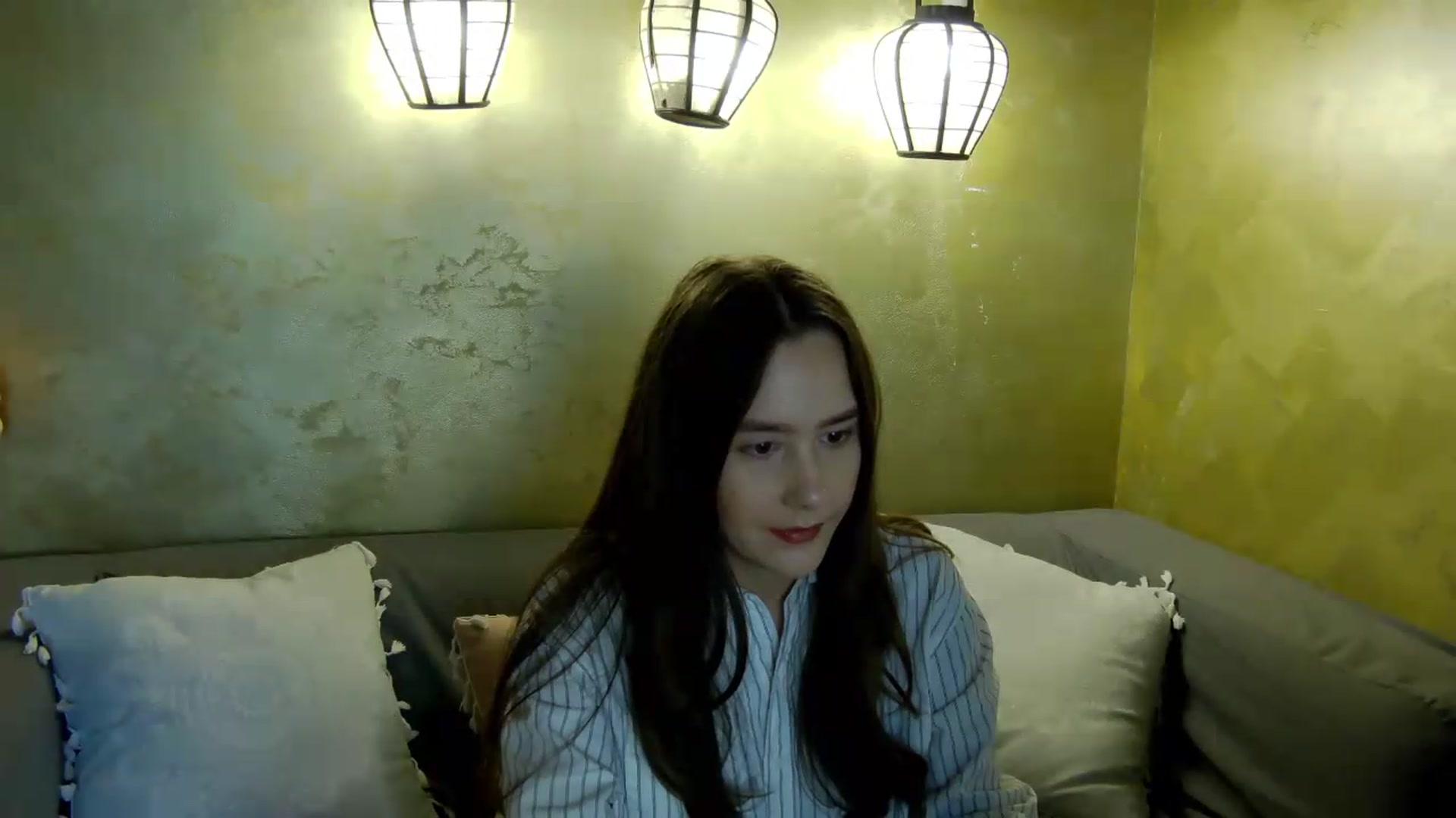 Gallery image thumbnail from Radiance's myfreecams stream on, 05/24/2026, 15:37 image 10 of 20