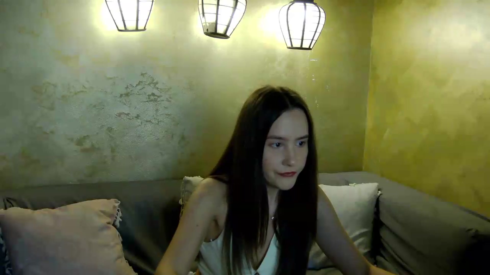 Gallery image thumbnail from Radiance's myfreecams stream on, 05/25/2026, 15:23 image 6 of 20