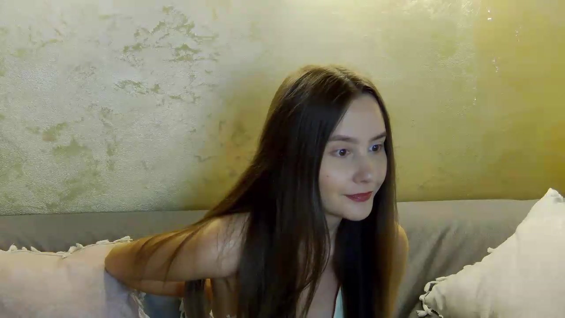 Gallery image thumbnail from Radiance's myfreecams stream on, 05/25/2026, 17:03 image 8 of 20