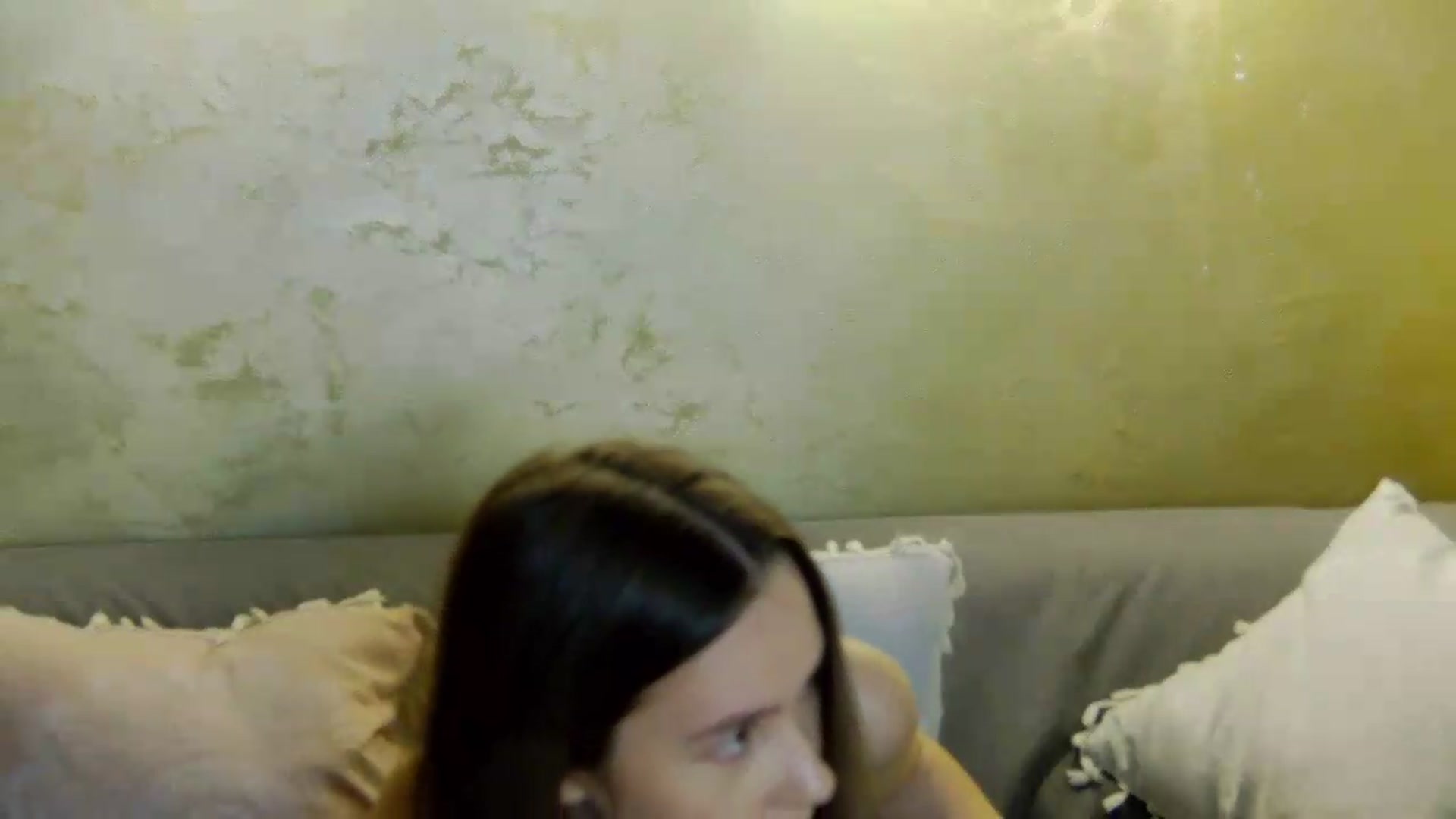 Gallery image thumbnail from Radiance's myfreecams stream on, 05/25/2026, 17:03 image 10 of 20