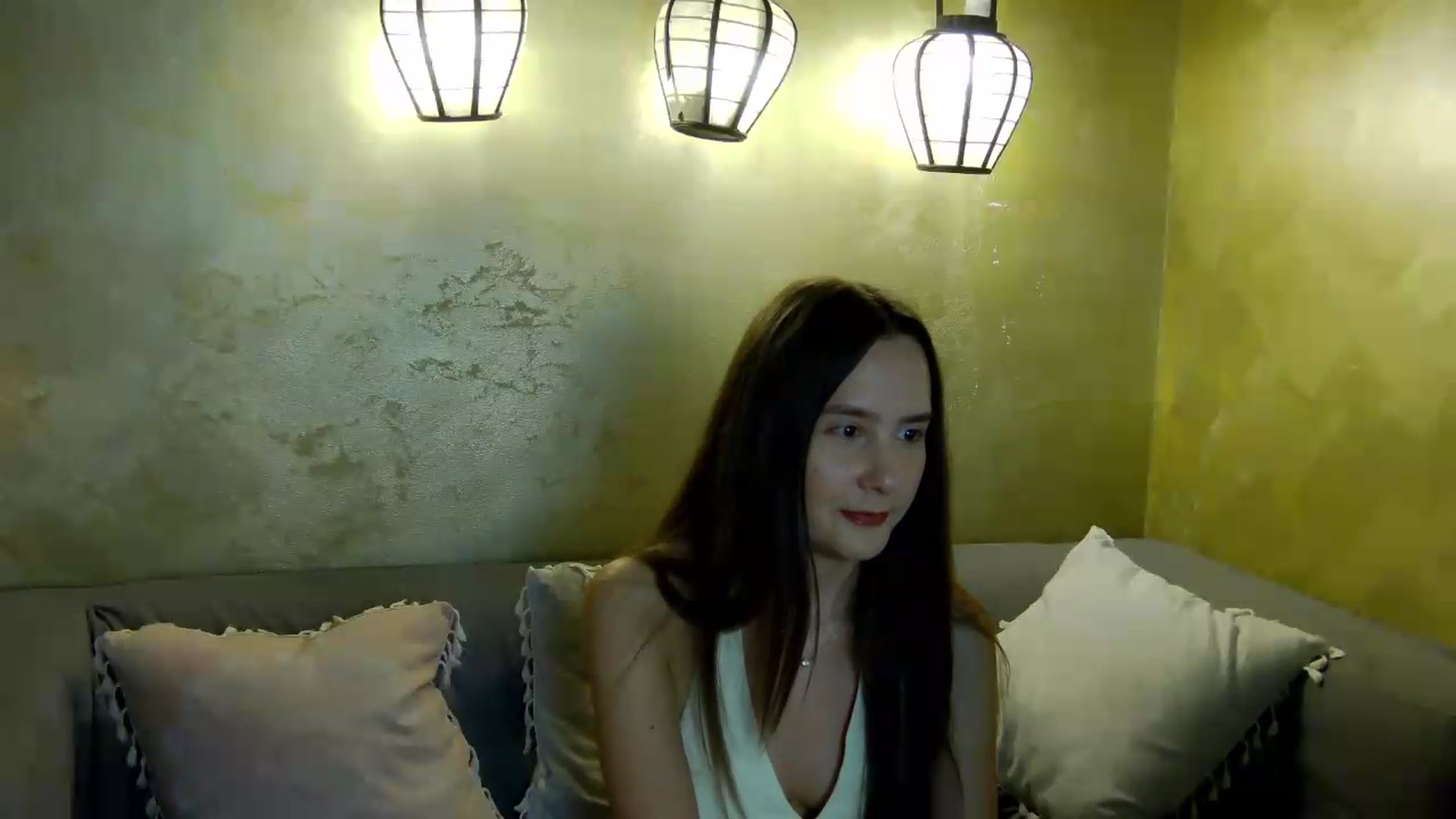 Gallery image thumbnail from Radiance's myfreecams stream on, 05/25/2026, 17:35 image 9 of 20