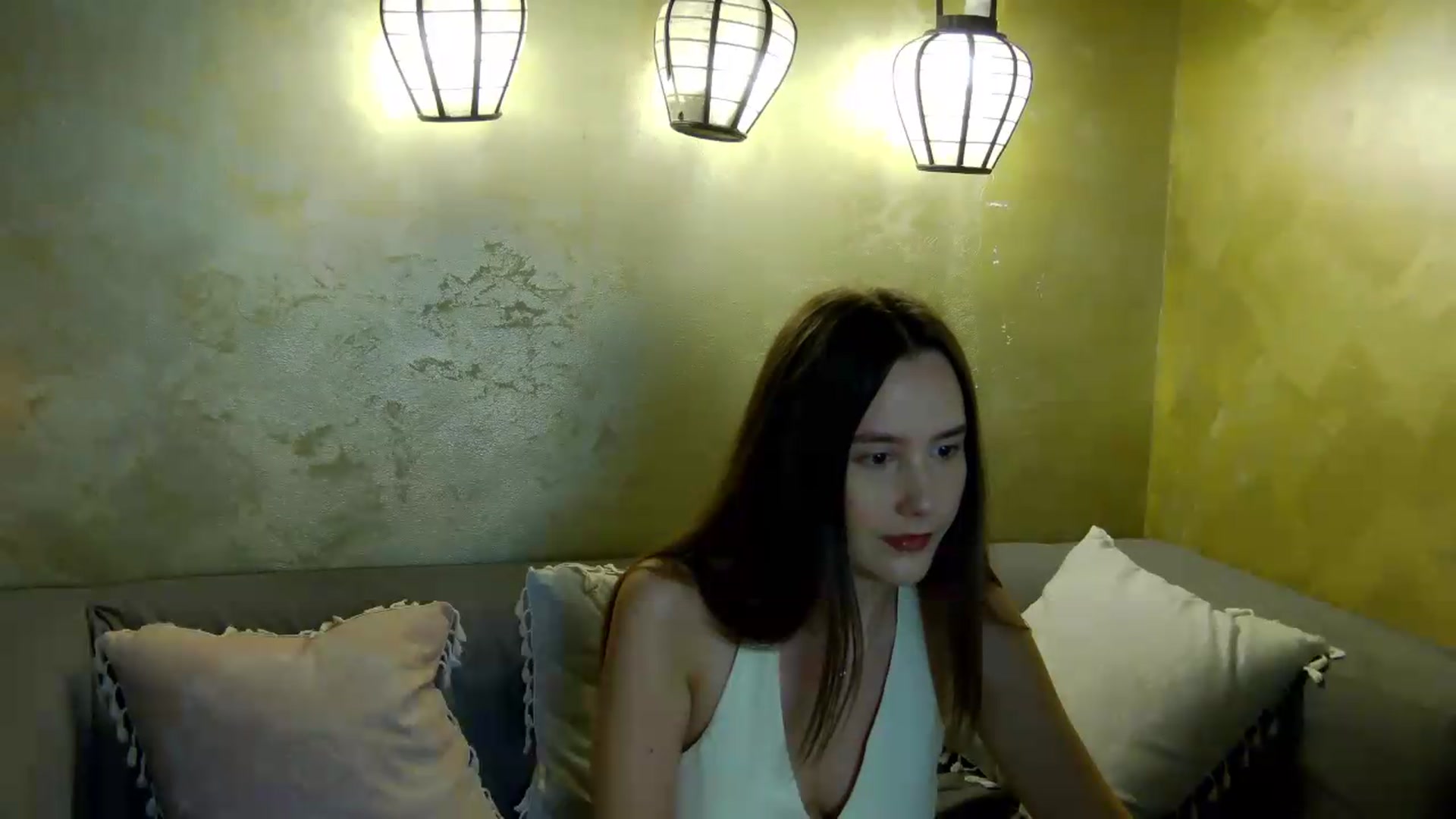 Gallery image thumbnail from Radiance's myfreecams stream on, 05/25/2026, 17:35 image 4 of 20
