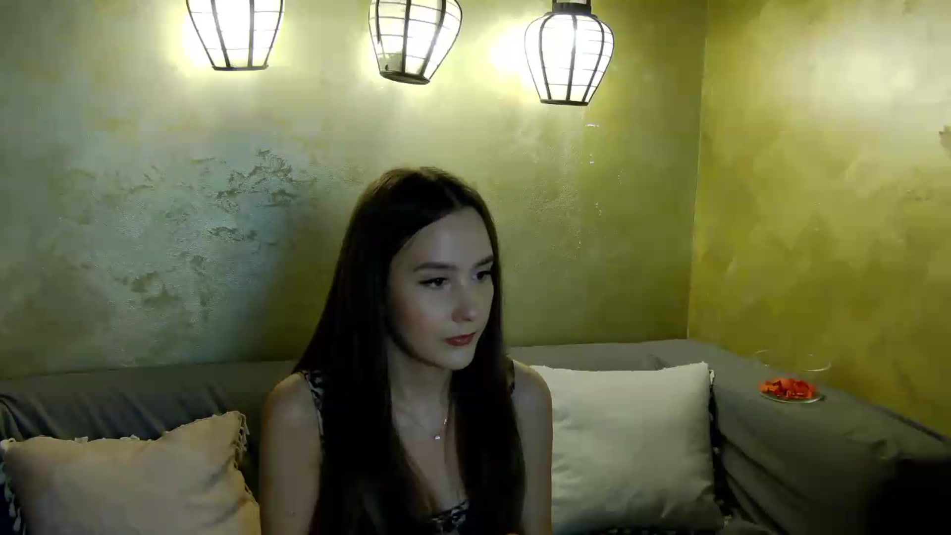 Gallery image thumbnail from Radiance's myfreecams stream on, 05/26/2026, 19:13 image 17 of 20
