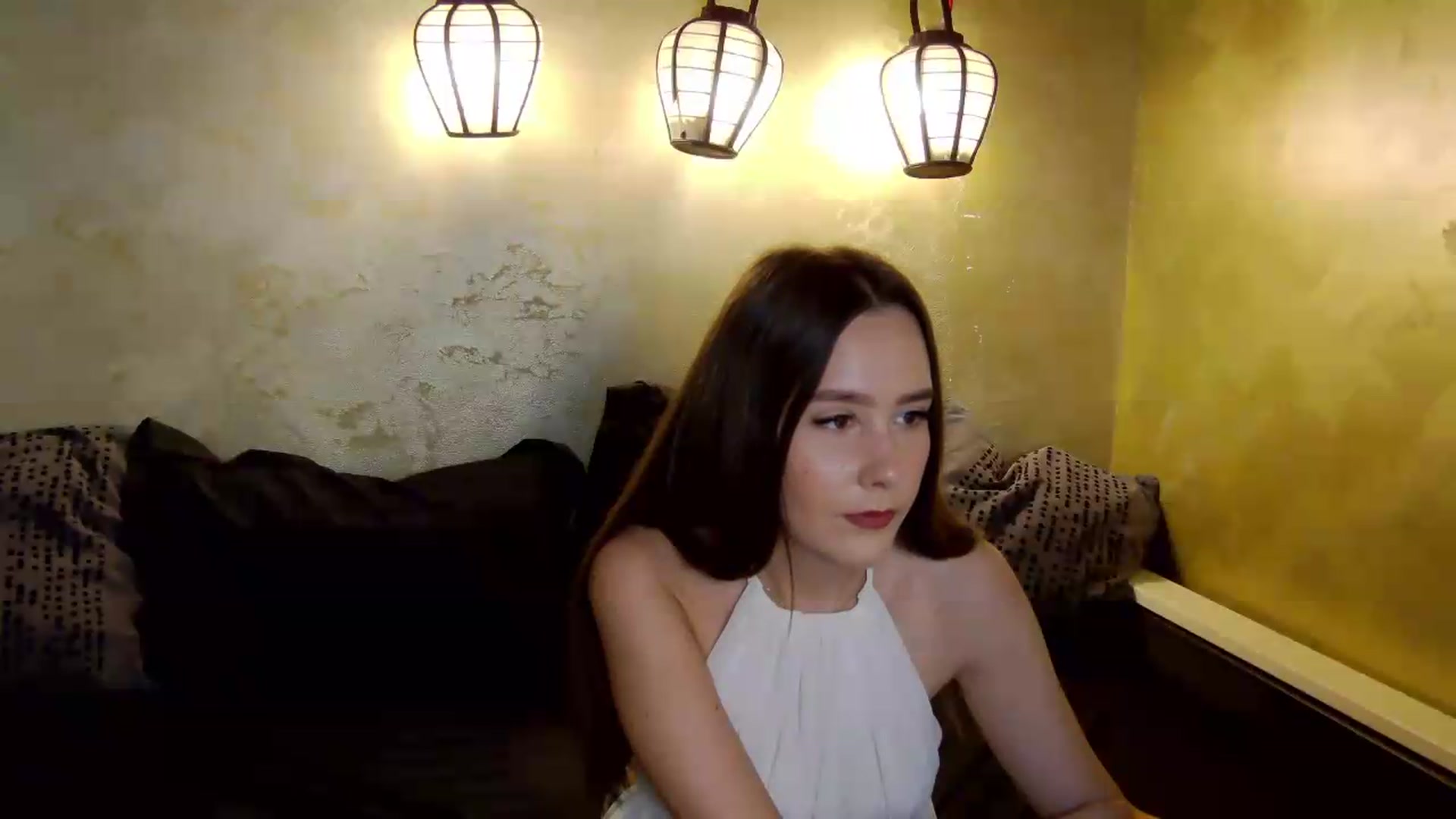 Gallery image thumbnail from Radiance's myfreecams stream on, 05/31/2026, 13:46 image 11 of 20