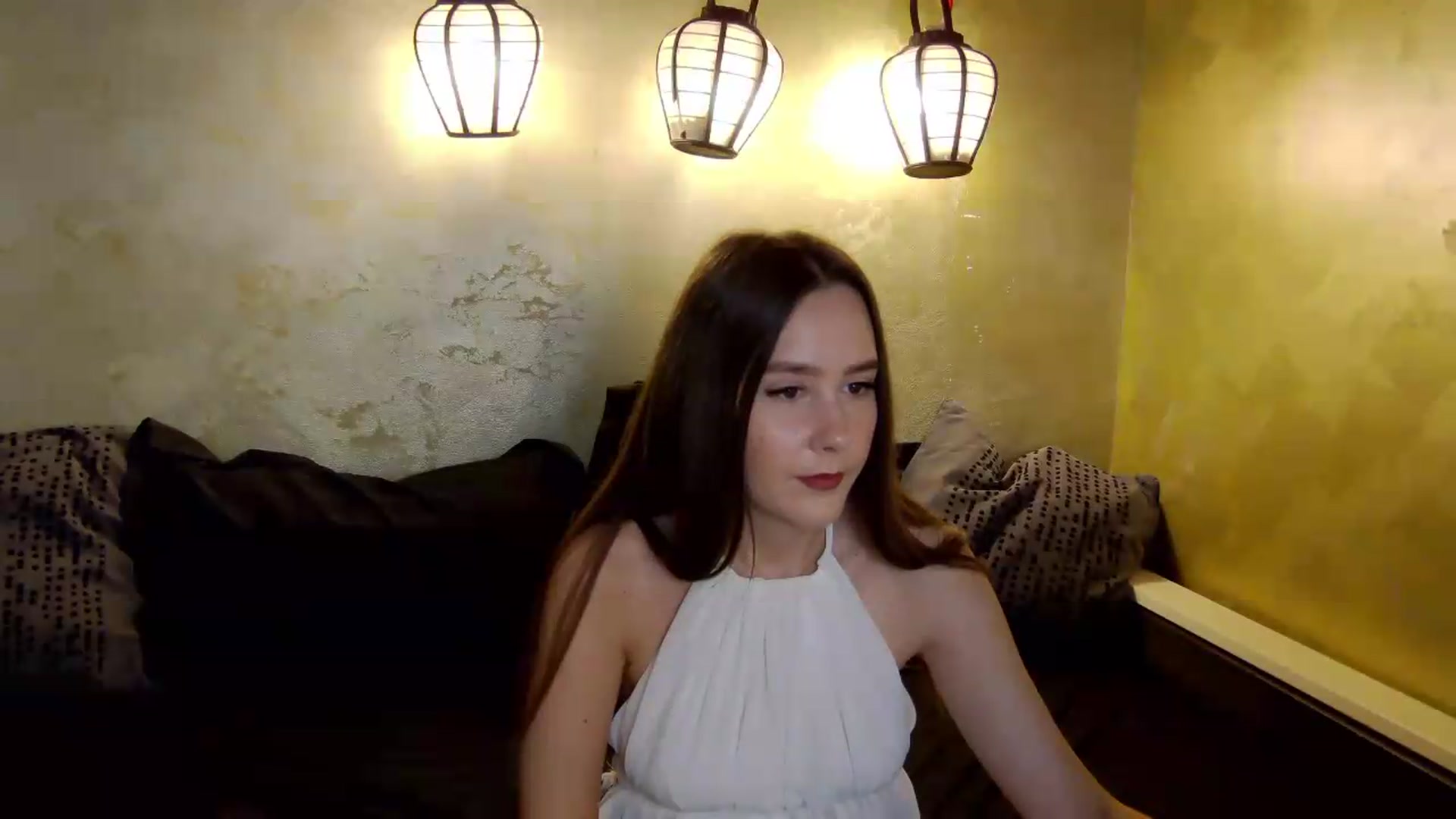 Gallery image thumbnail from Radiance's myfreecams stream on, 05/31/2026, 13:46 image 18 of 20
