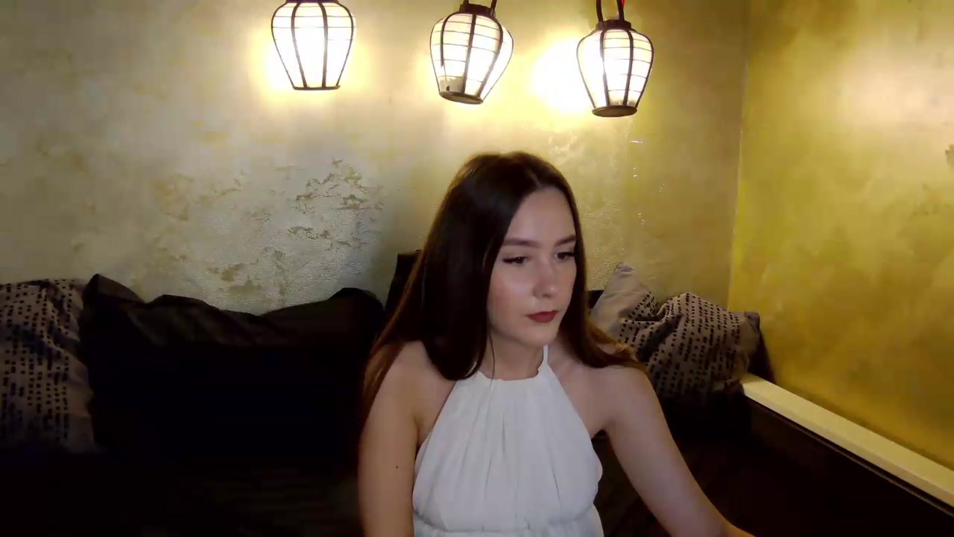 Gallery image thumbnail from Radiance's myfreecams stream on, 05/31/2026, 13:46 image 17 of 20