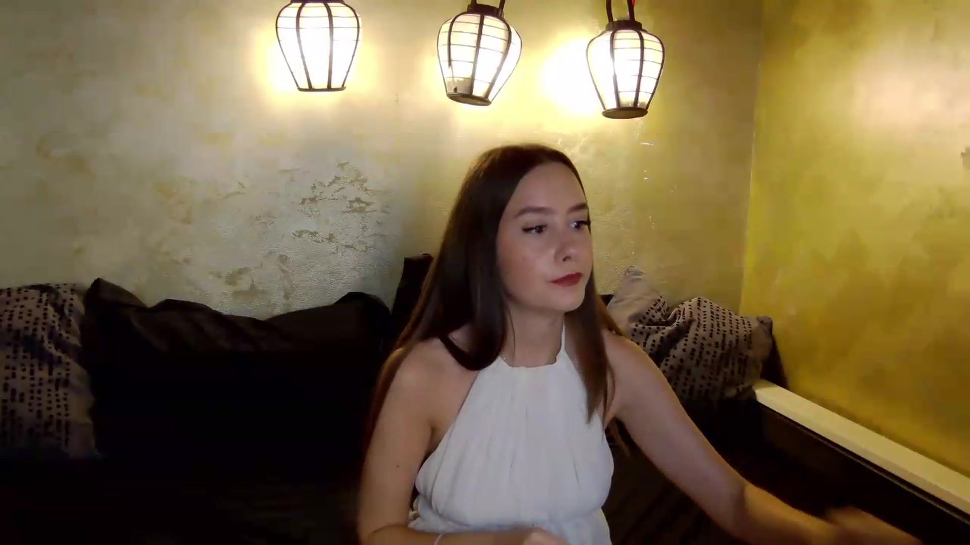 Gallery image thumbnail from Radiance's myfreecams stream on, 05/31/2026, 13:46 image 19 of 20
