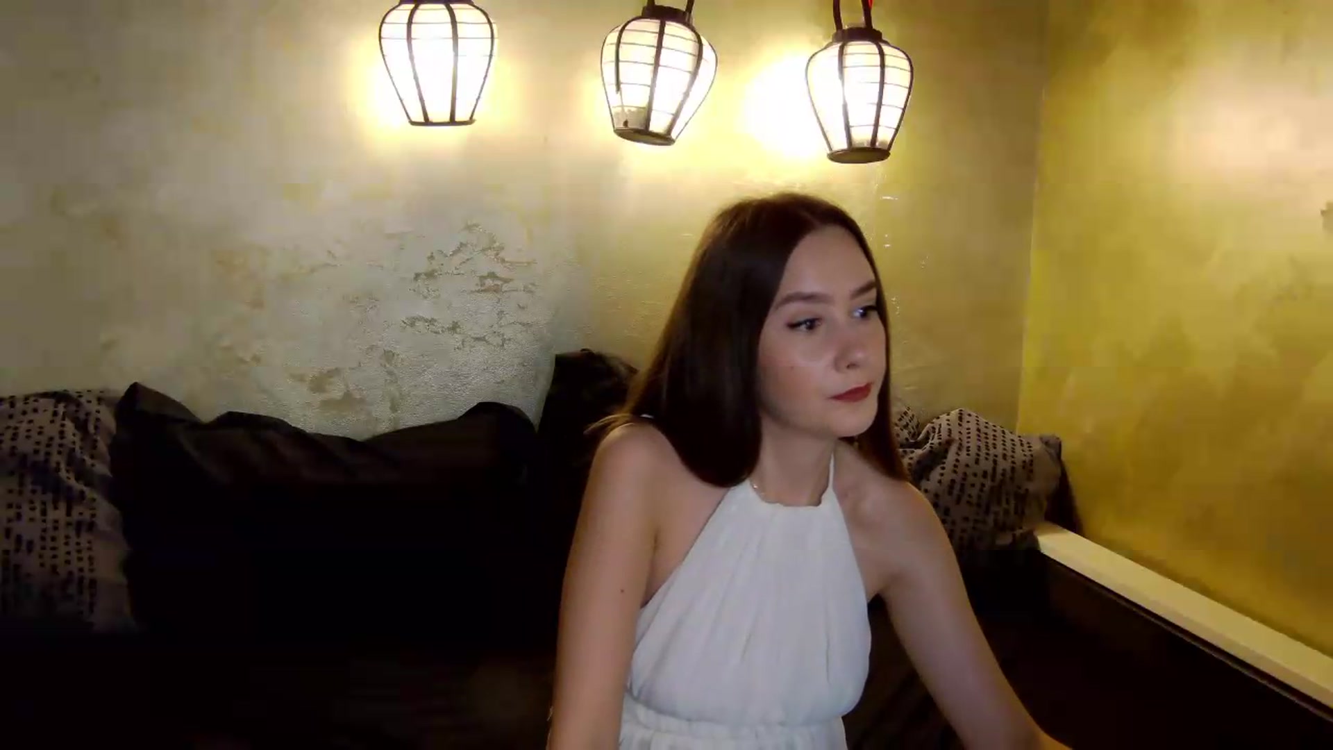 Gallery image thumbnail from Radiance's myfreecams stream on, 05/31/2026, 13:46 image 2 of 20