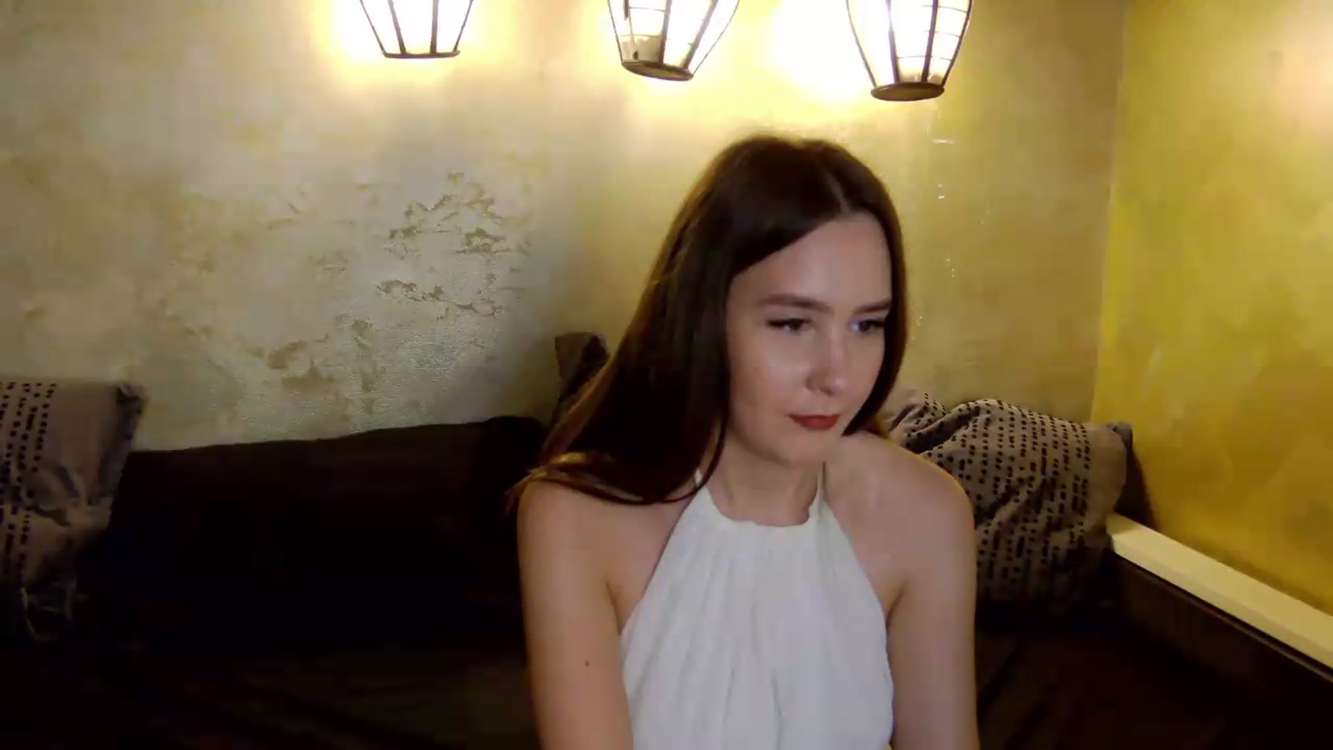 Gallery image thumbnail from Radiance's myfreecams stream on, 05/31/2026, 19:13 image 11 of 20