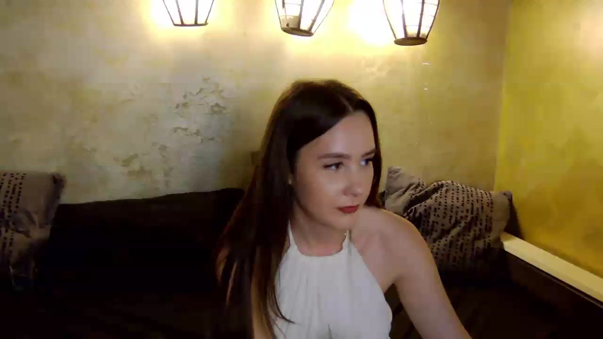 Gallery image thumbnail from Radiance's myfreecams stream on, 05/31/2026, 19:13 image 18 of 20