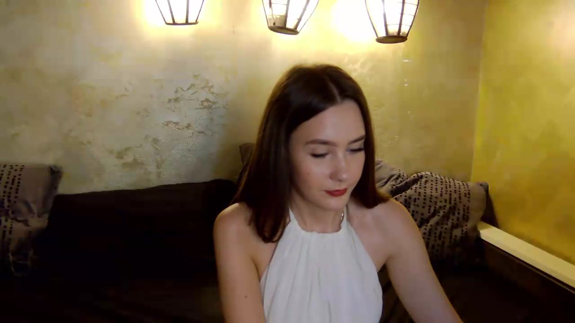 Gallery image thumbnail from Radiance's myfreecams stream on, 05/31/2026, 19:13 image 4 of 20