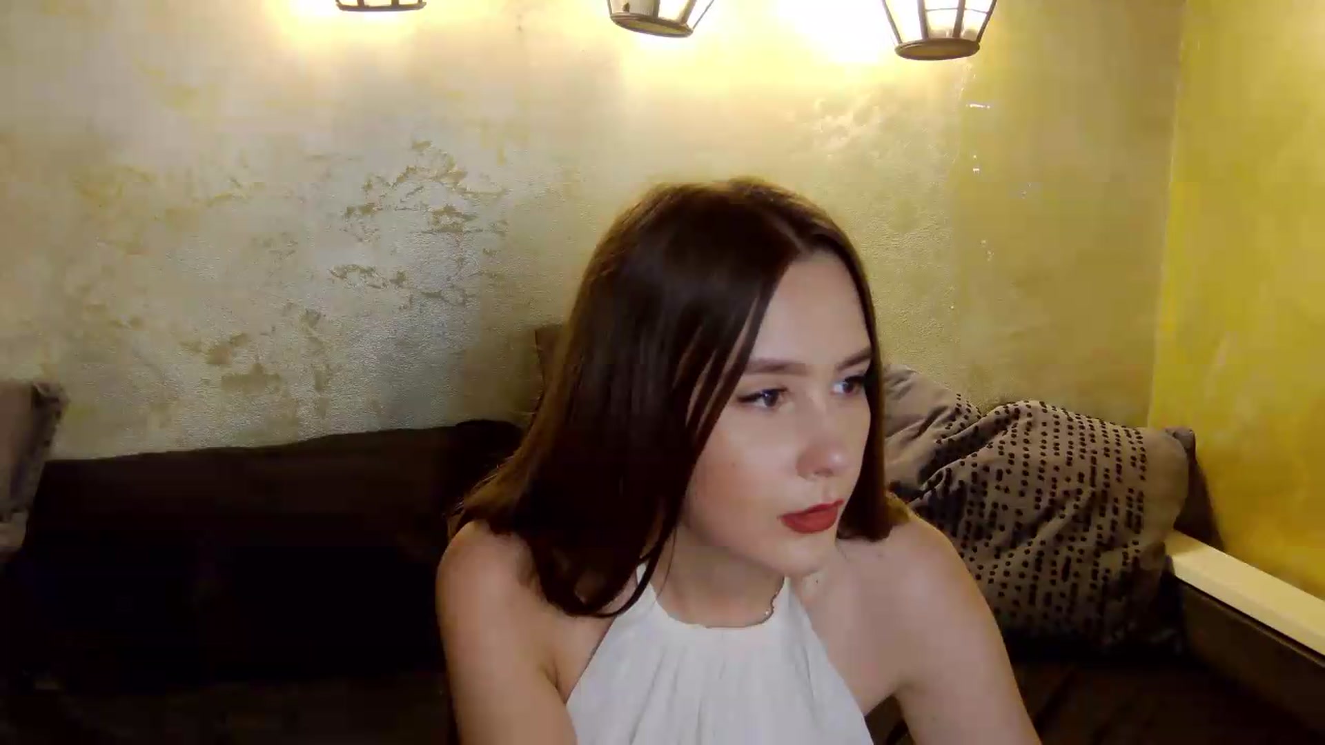Gallery image thumbnail from Radiance's myfreecams stream on, 05/31/2026, 19:13 image 3 of 20