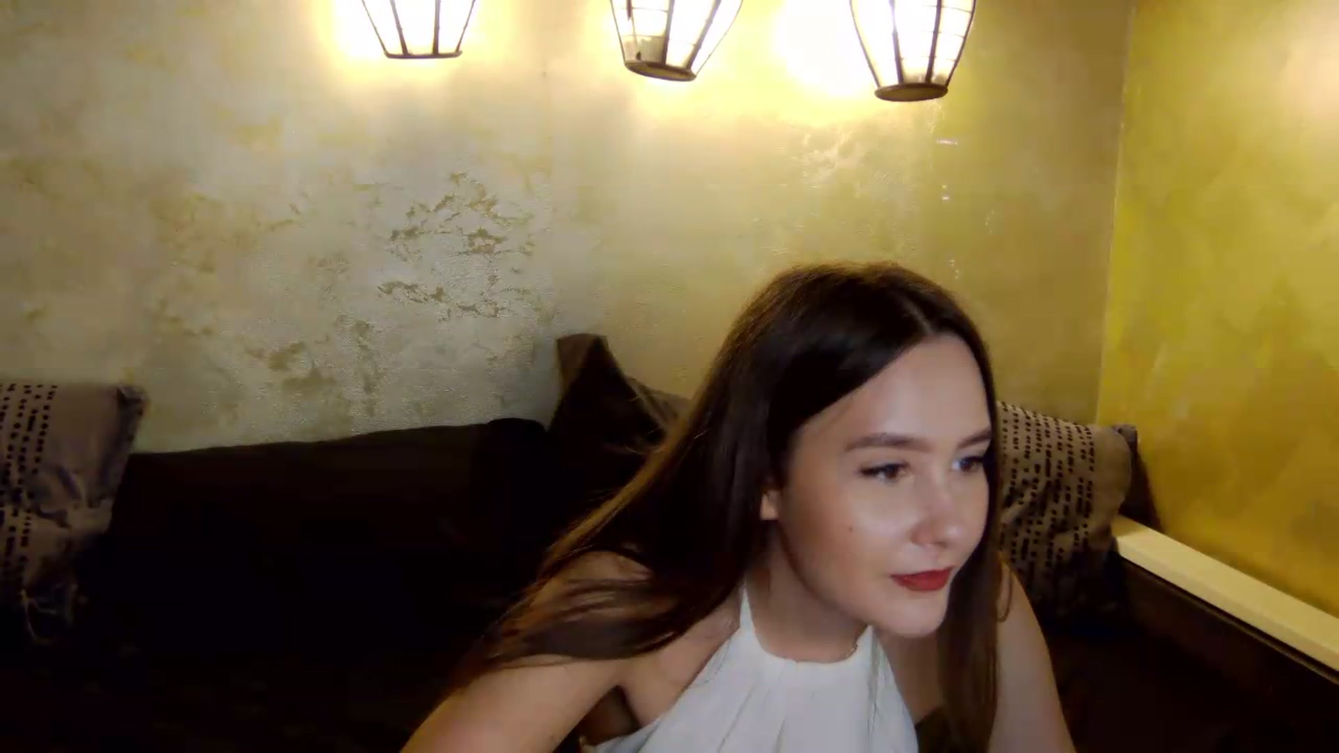 Gallery image thumbnail from Radiance's myfreecams stream on, 05/31/2026, 19:13 image 16 of 20