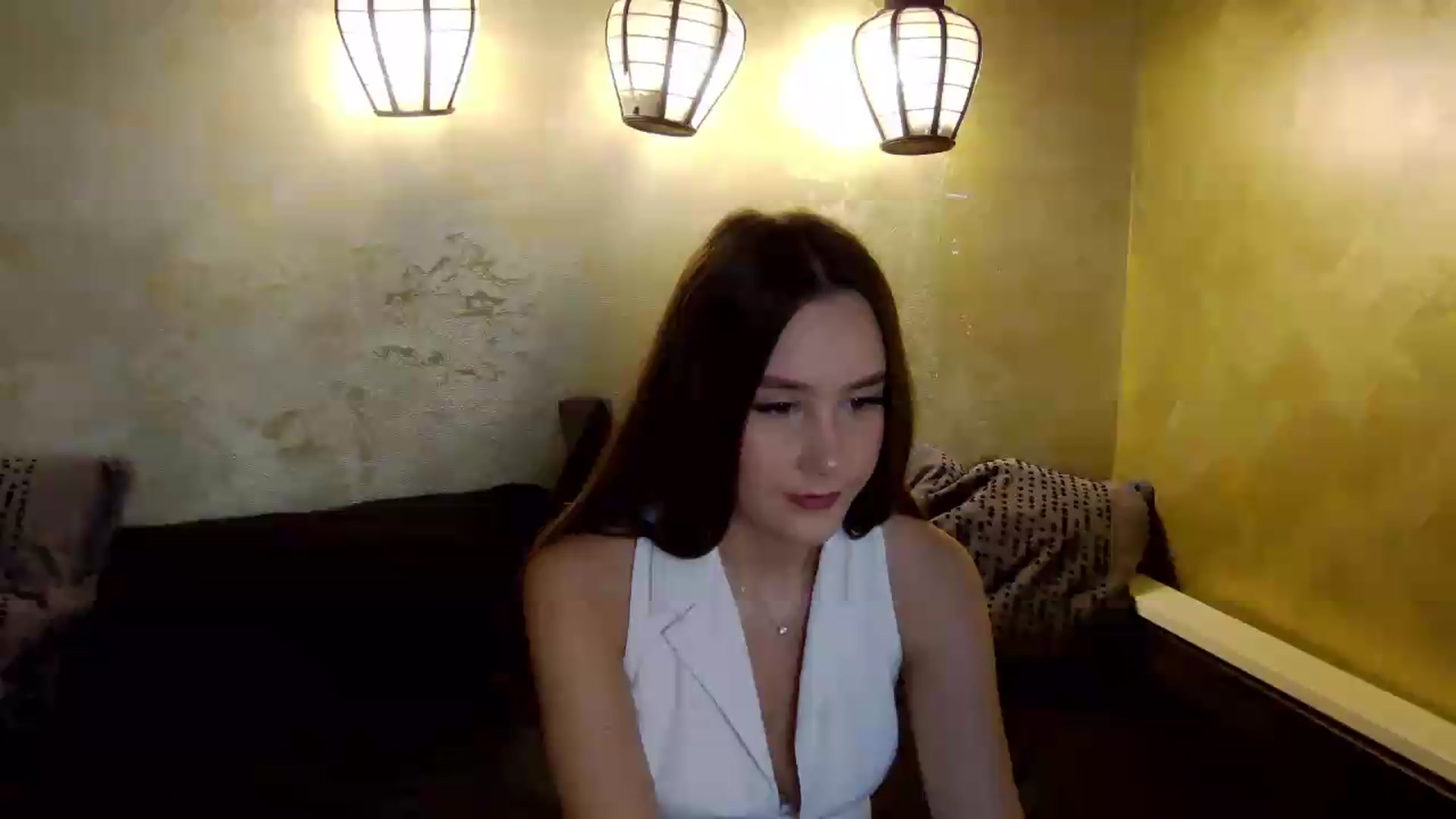 Gallery image thumbnail from Radiance's myfreecams stream on, 06/01/2026, 14:14 image 1 of 20