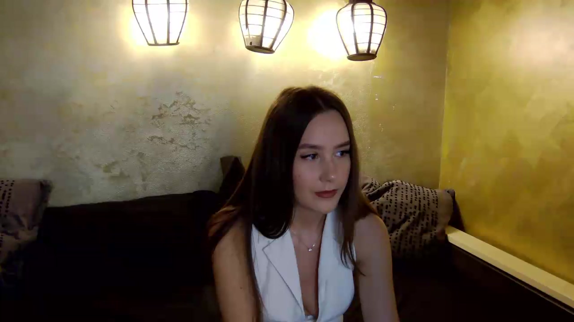 Gallery image thumbnail from Radiance's myfreecams stream on, 06/01/2026, 14:14 image 3 of 20