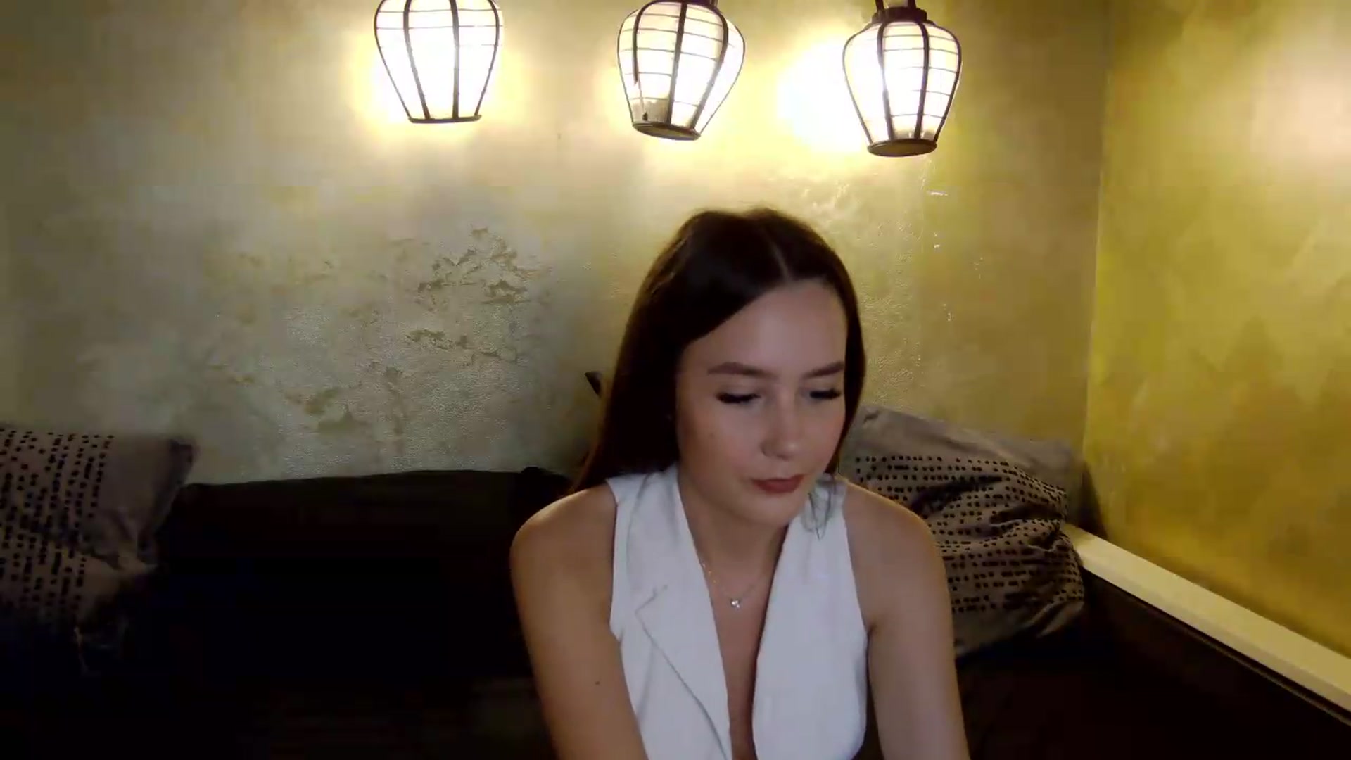 Gallery image thumbnail from Radiance's myfreecams stream on, 06/01/2026, 18:18 image 9 of 20