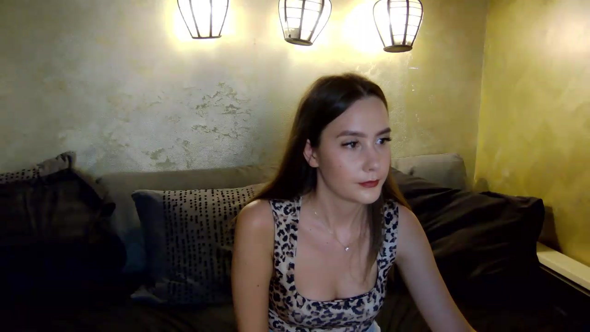 Gallery image thumbnail from Radiance's myfreecams stream on, 06/03/2026, 17:05 image 17 of 20
