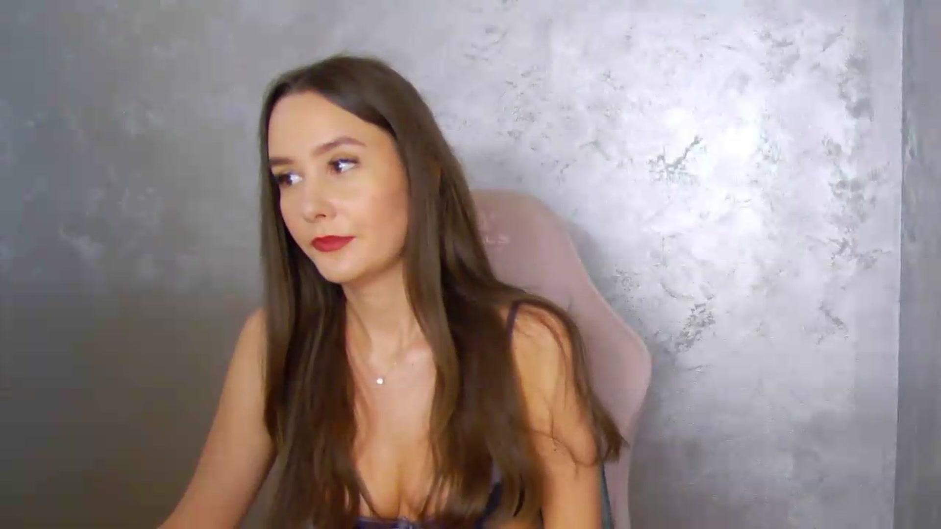 Gallery image thumbnail from Radiance's myfreecams stream on, 06/05/2026, 17:20 image 20 of 20