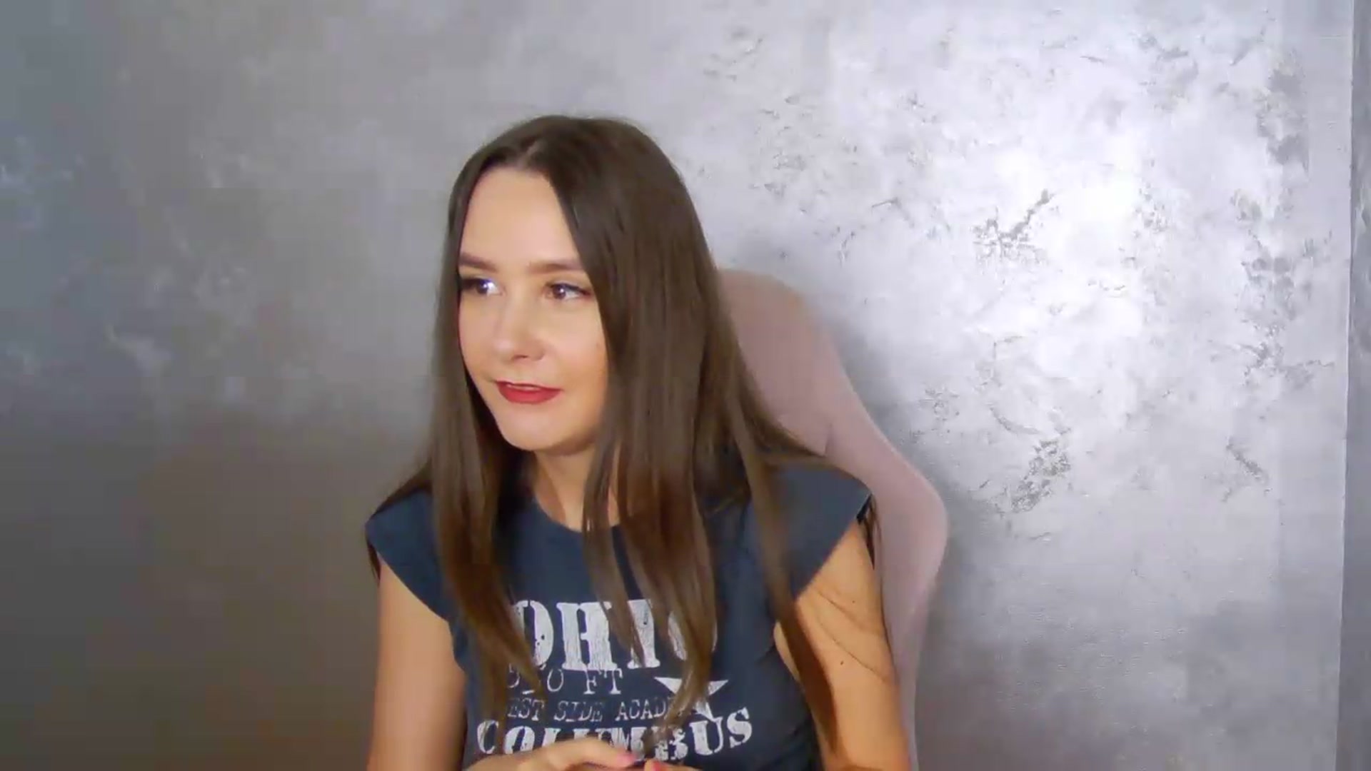 Gallery image thumbnail from Radiance's myfreecams stream on, 06/05/2026, 17:20 image 11 of 20