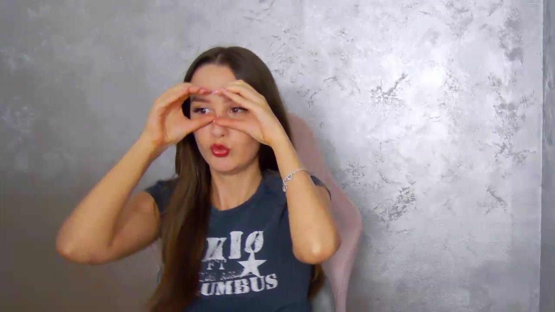 Gallery image thumbnail from Radiance's myfreecams stream on, 06/05/2026, 21:04 image 2 of 20
