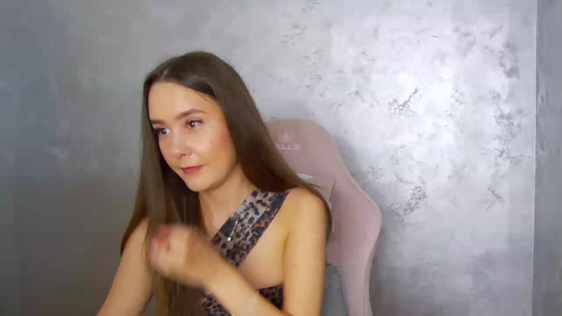Gallery image thumbnail from Radiance's myfreecams stream on, 06/06/2026, 16:48 image 20 of 20