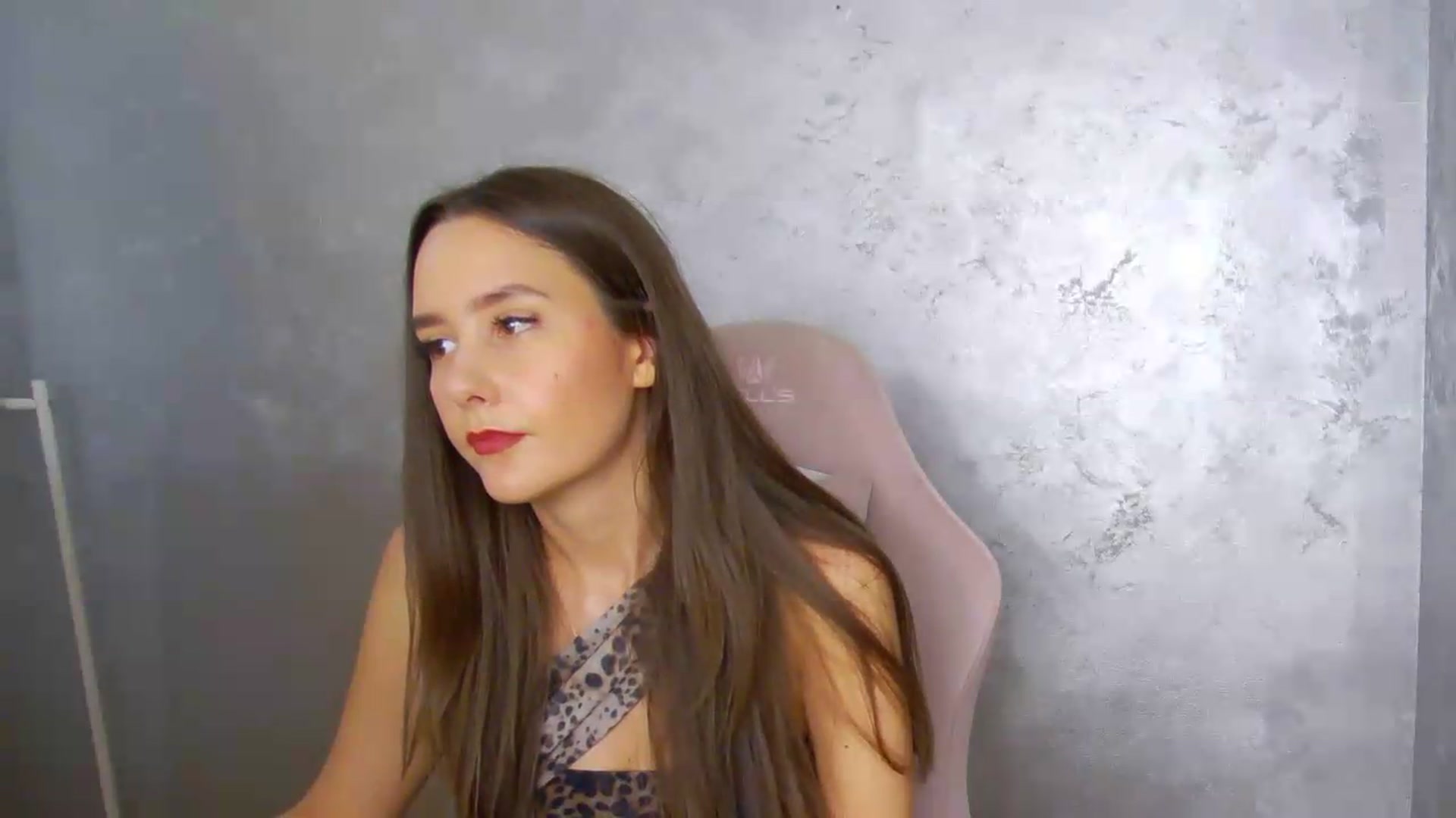 Gallery image thumbnail from Radiance's myfreecams stream on, 06/06/2026, 19:08 image 18 of 20