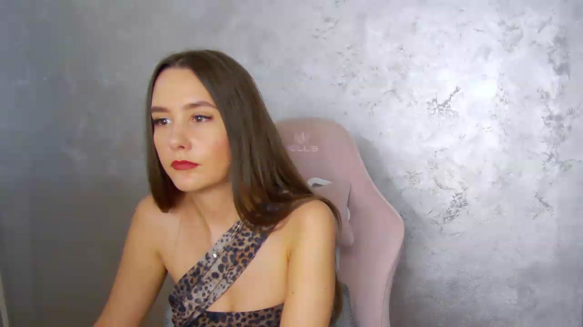 Gallery image thumbnail from Radiance's myfreecams stream on, 06/06/2026, 19:08 image 11 of 20