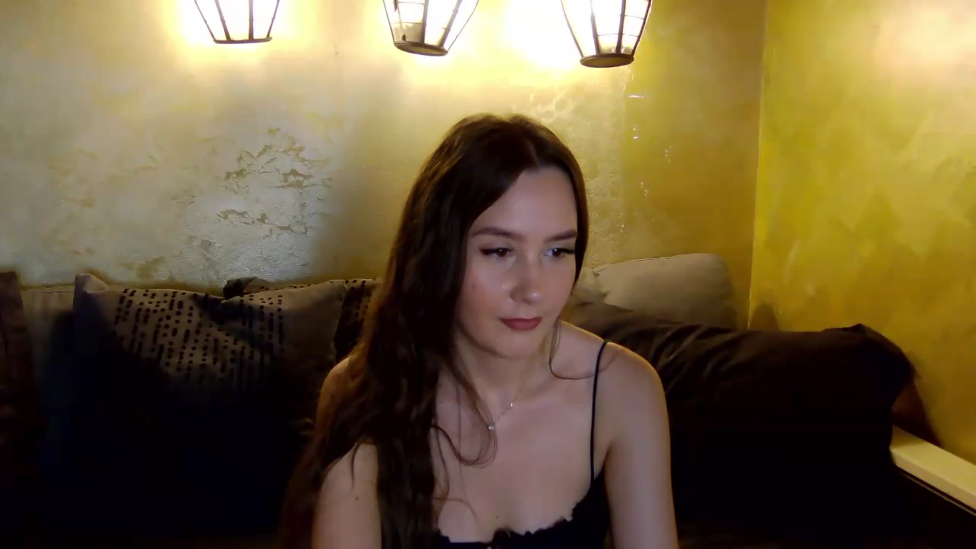 Gallery image thumbnail from Radiance's myfreecams stream on, 06/11/2026, 15:21 image 12 of 20