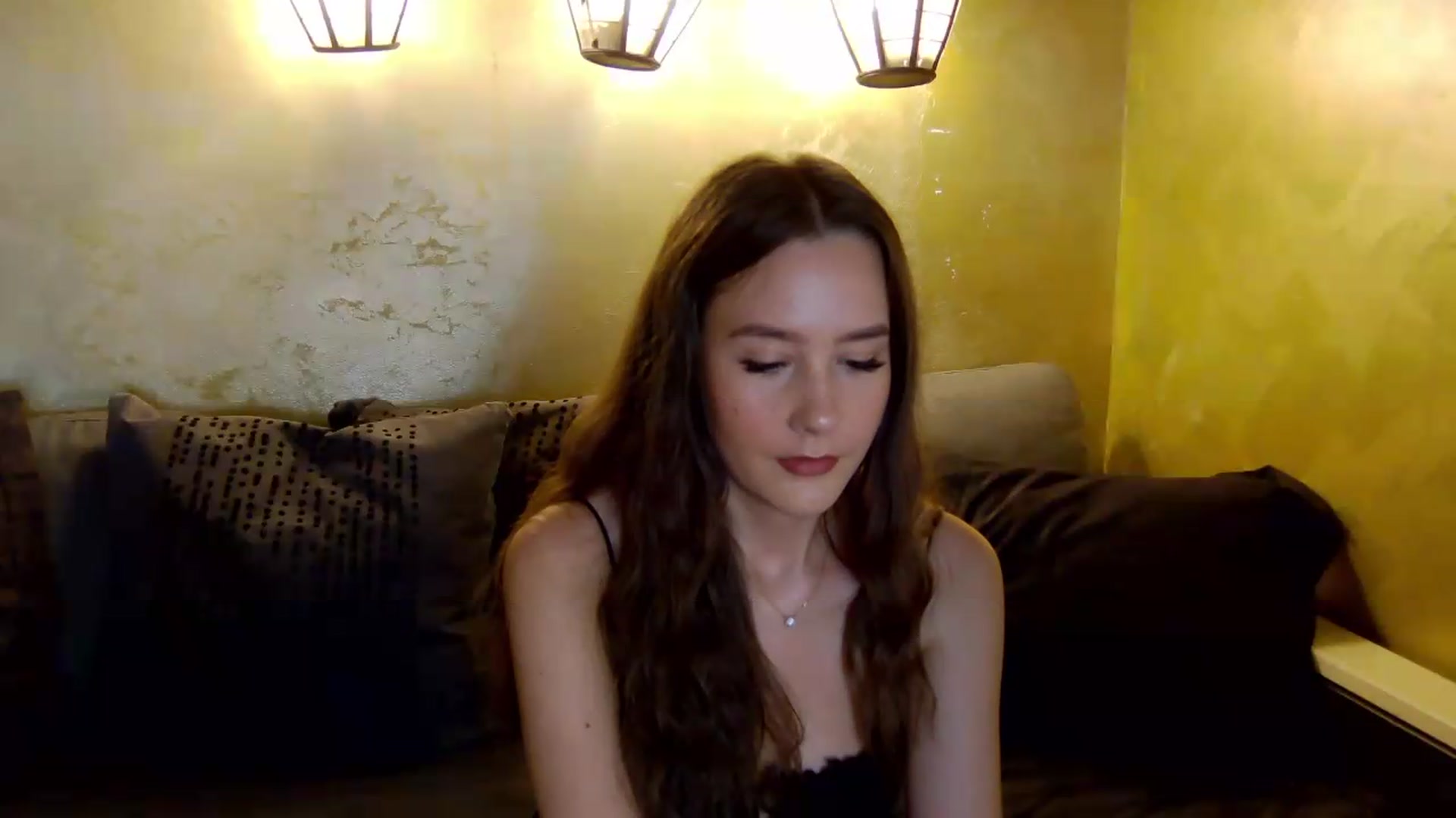 Gallery image thumbnail from Radiance's myfreecams stream on, 06/11/2026, 15:21 image 6 of 20