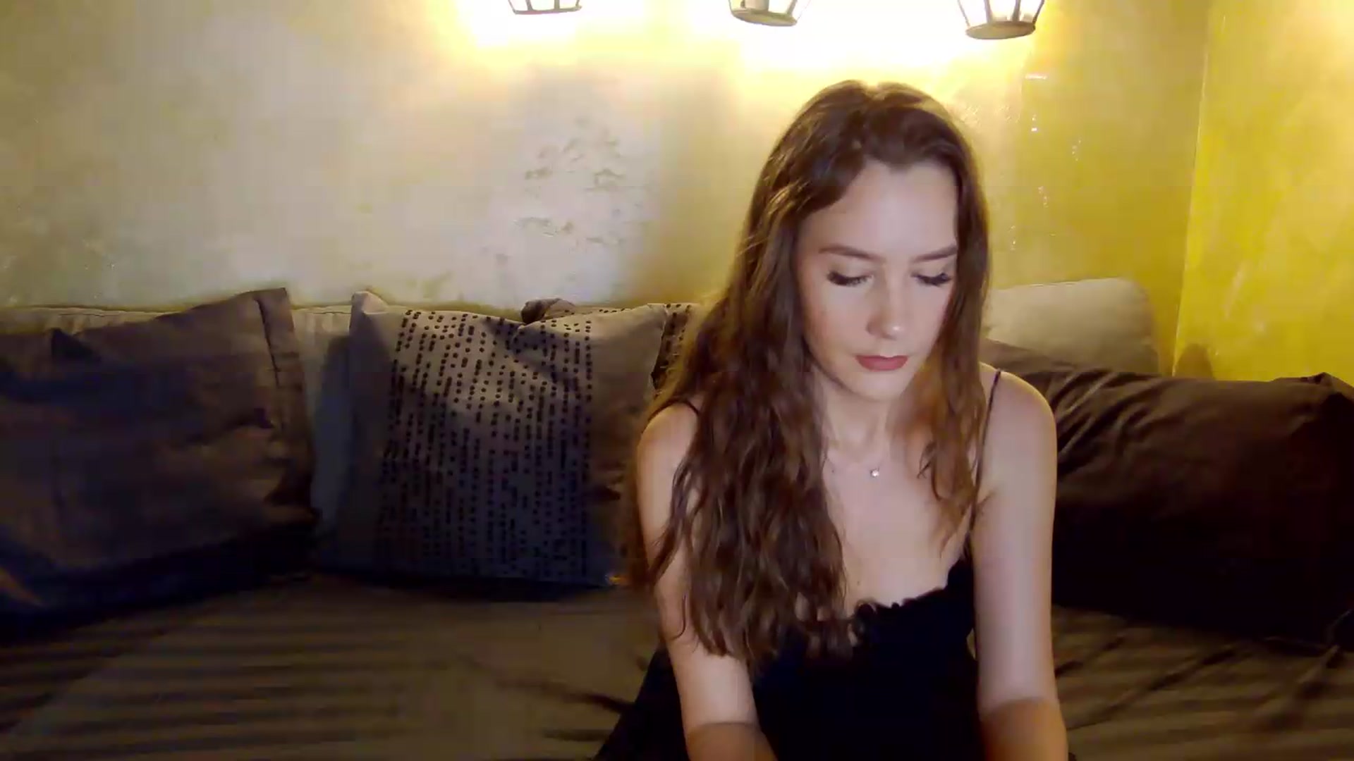 Gallery image thumbnail from Radiance's myfreecams stream on, 06/11/2026, 15:21 image 18 of 20