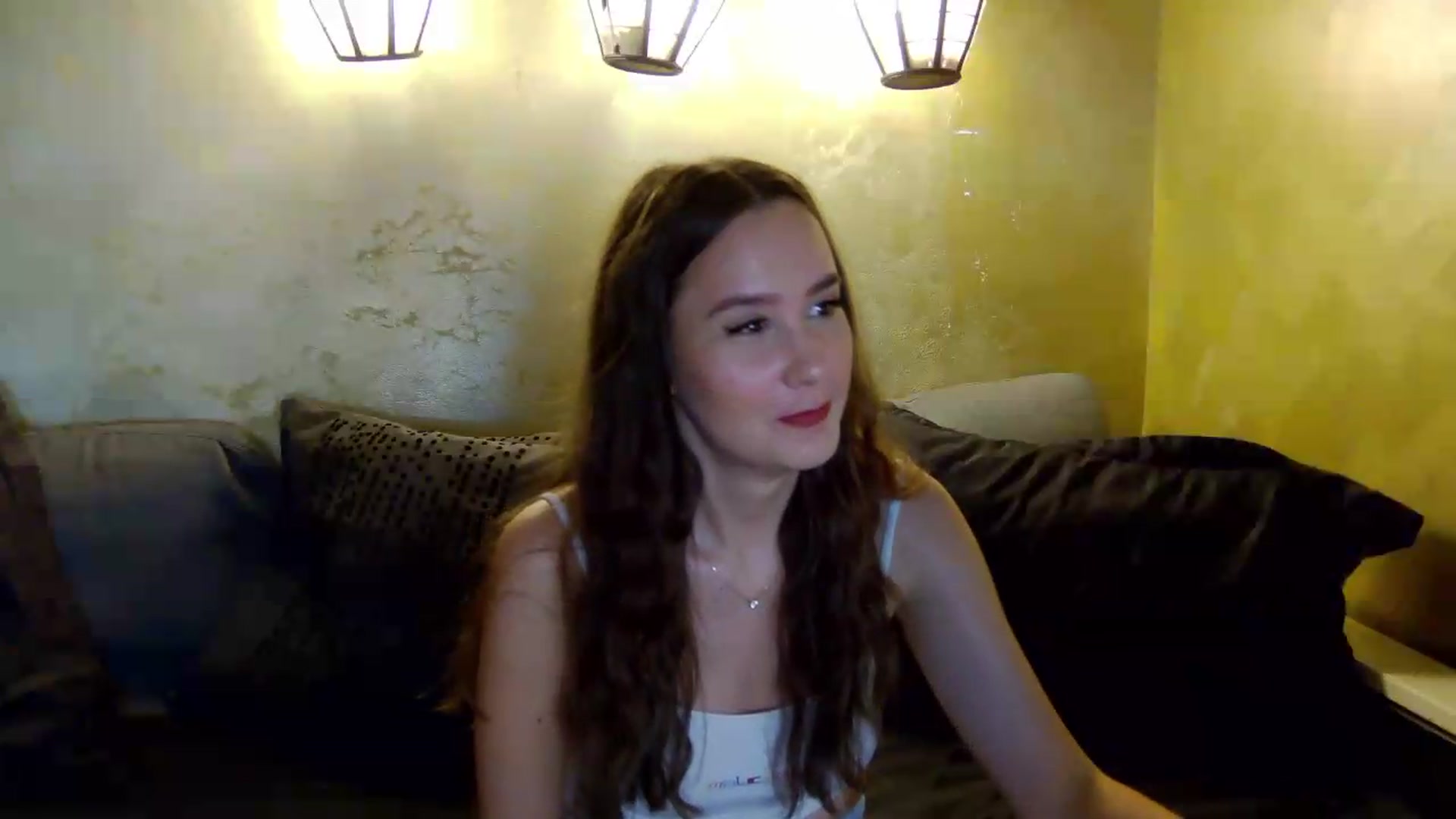 Gallery image thumbnail from Radiance's myfreecams stream on, 06/12/2026, 15:23 image 2 of 20