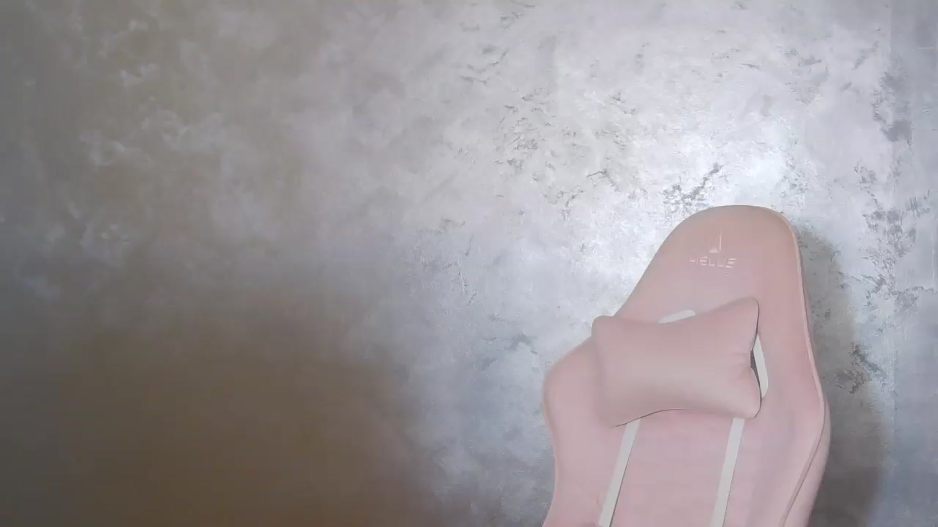 Gallery image thumbnail from Radiance's myfreecams stream on, 06/13/2026, 20:19 image 1 of 20