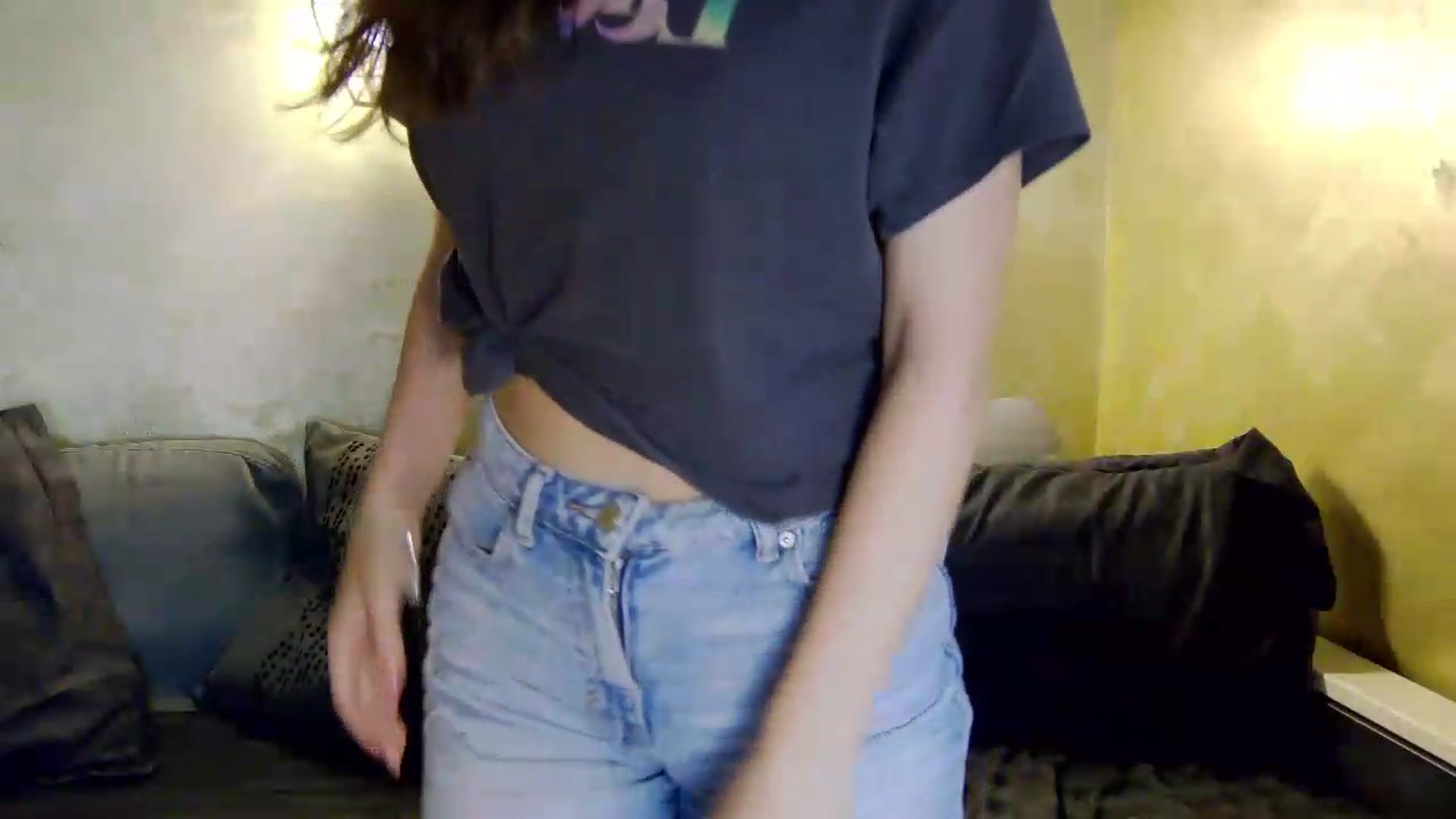 Gallery image thumbnail from Radiance's myfreecams stream on, 06/15/2026, 18:36 image 14 of 20
