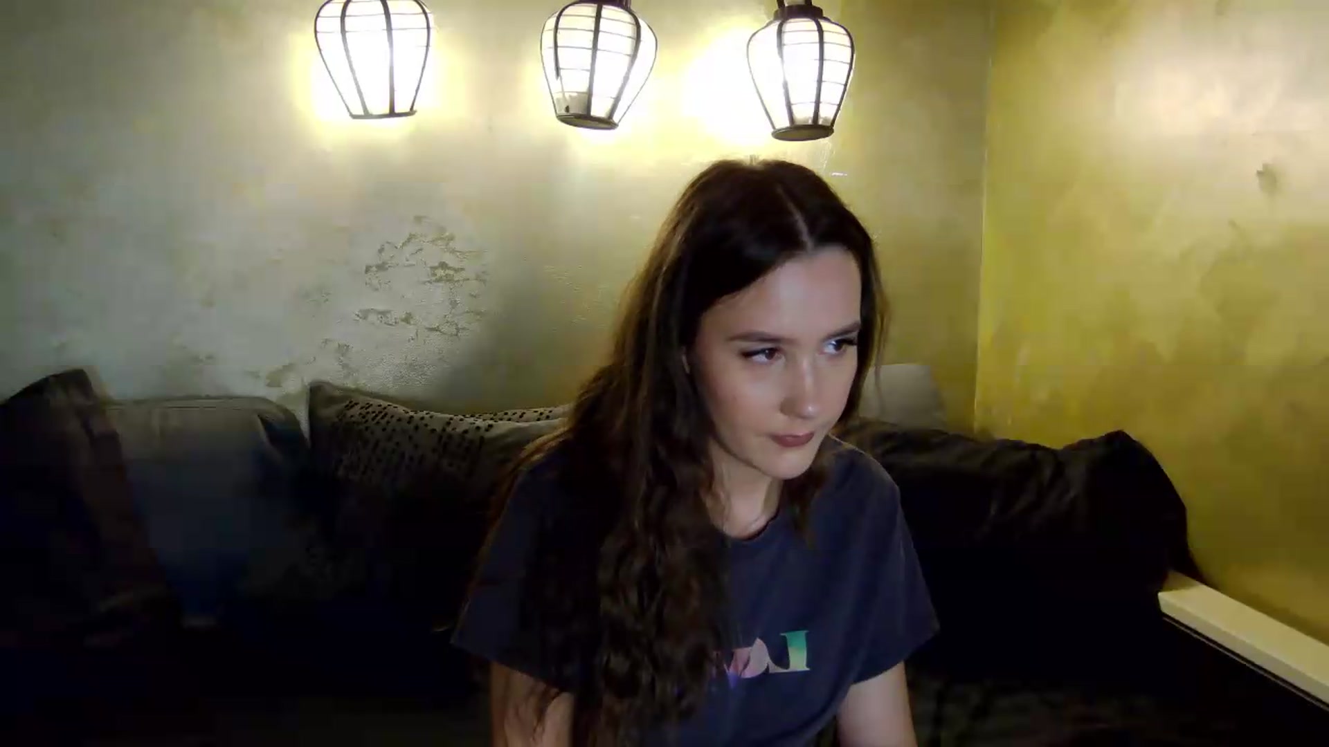 Gallery image thumbnail from Radiance's myfreecams stream on, 06/15/2026, 18:36 image 17 of 20