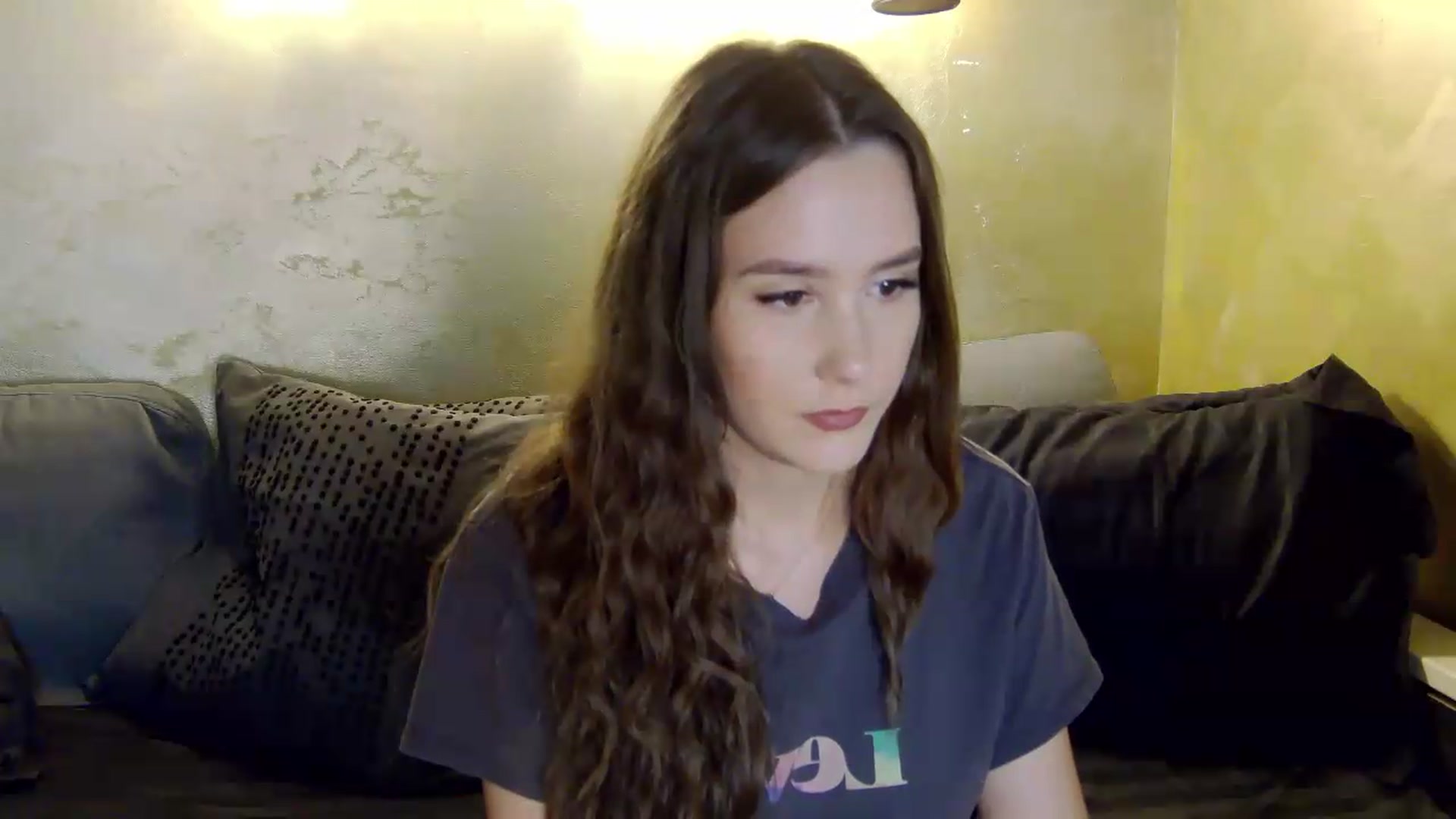 Gallery image thumbnail from Radiance's myfreecams stream on, 06/15/2026, 18:36 image 10 of 20