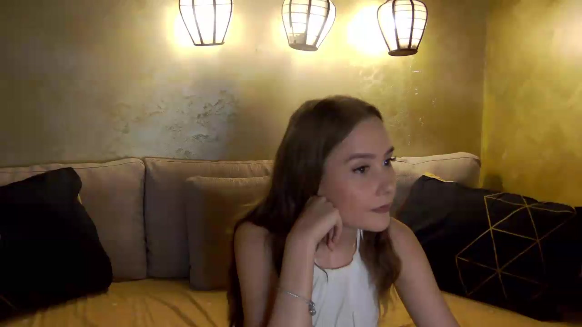 Gallery image thumbnail from Radiance's myfreecams stream on, 06/18/2026, 17:44 image 7 of 20