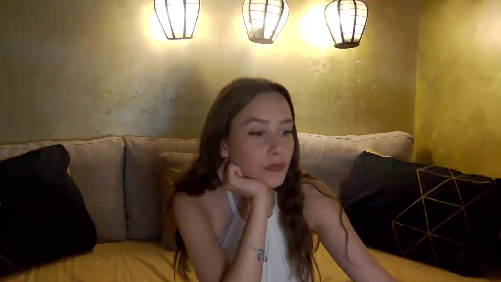 Gallery image thumbnail from Radiance's myfreecams stream on, 06/18/2026, 17:44 image 12 of 20