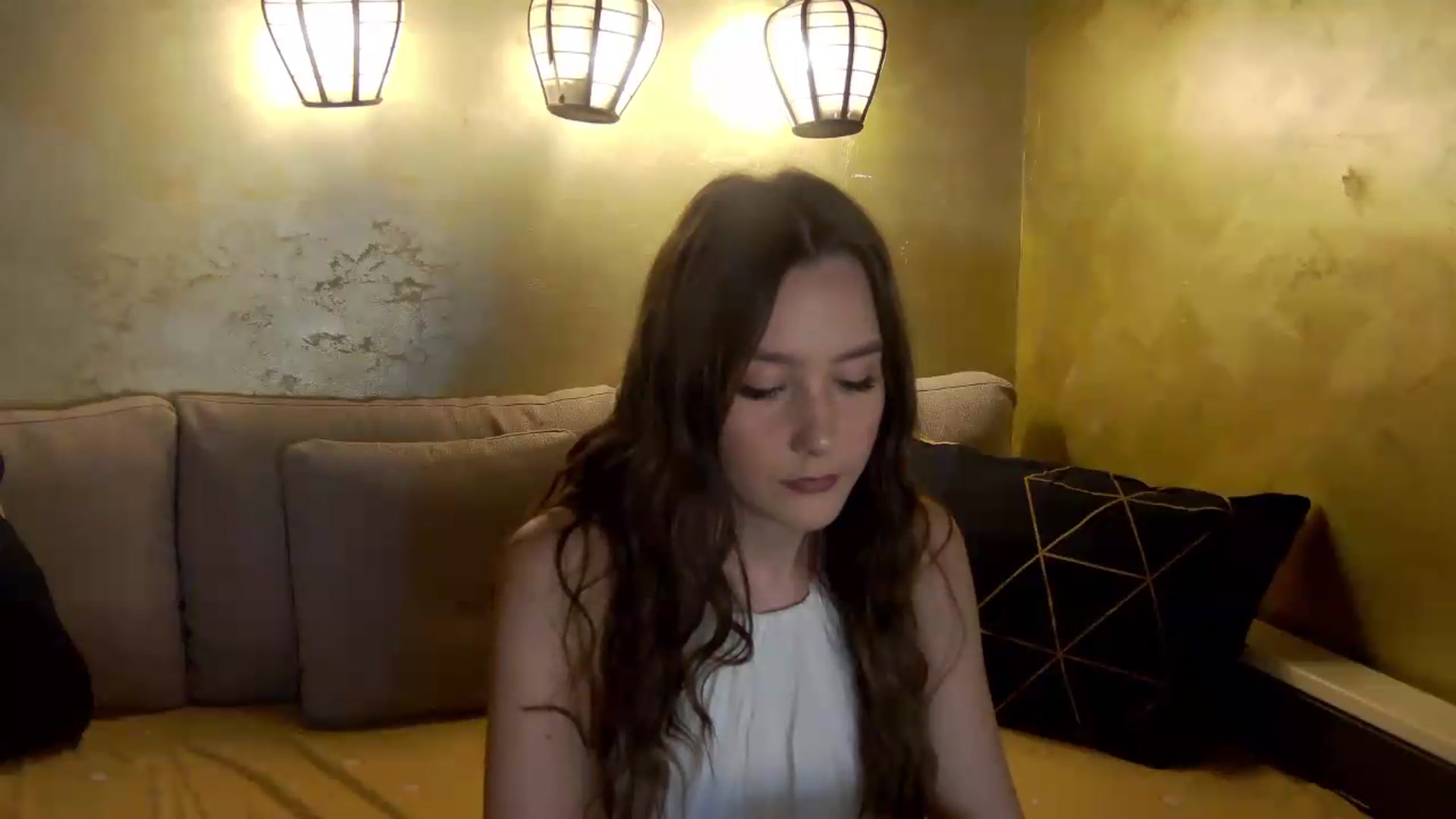 Gallery image thumbnail from Radiance's myfreecams stream on, 06/18/2026, 18:02 image 7 of 20