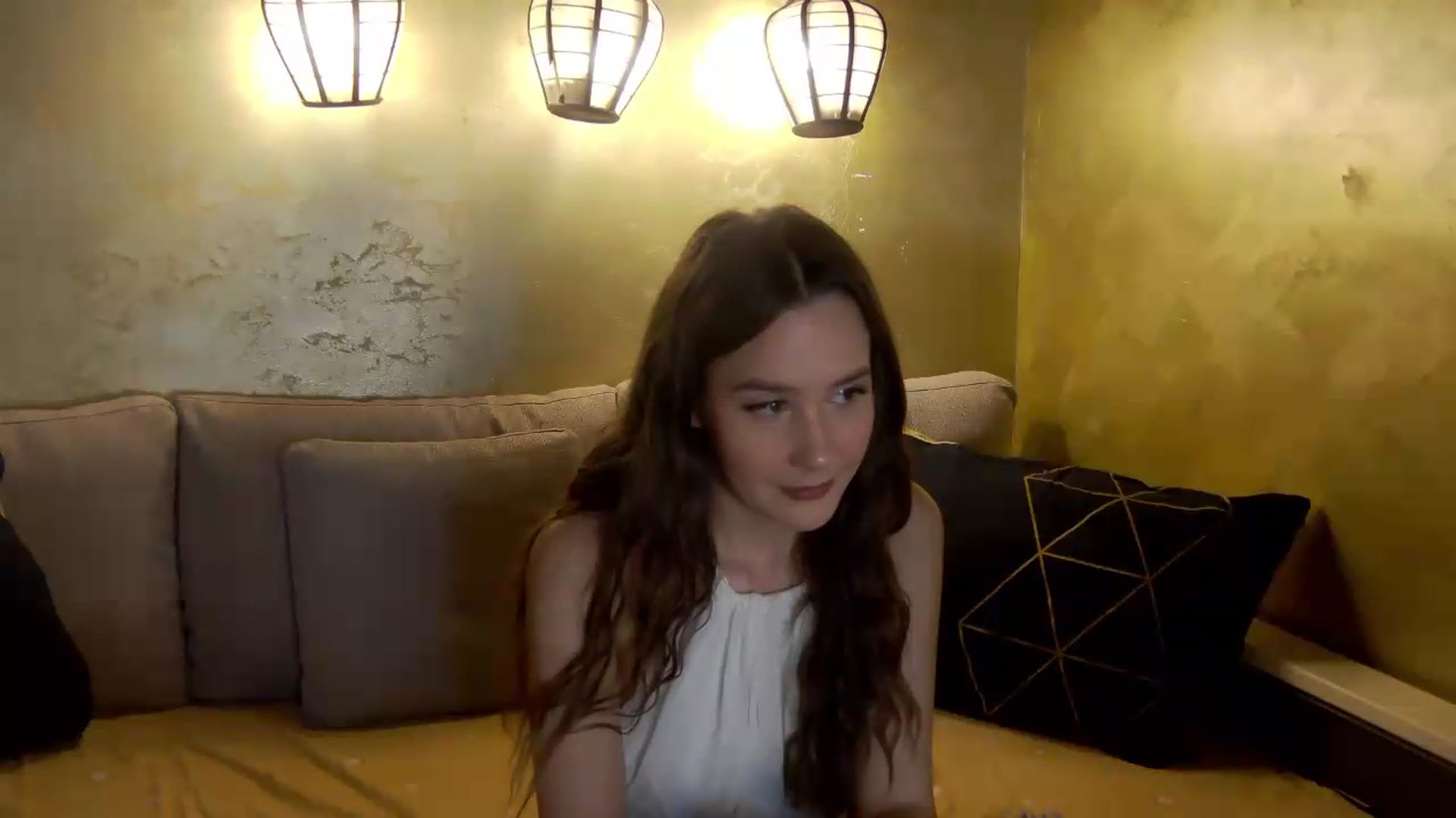 Gallery image thumbnail from Radiance's myfreecams stream on, 06/18/2026, 18:02 image 14 of 20