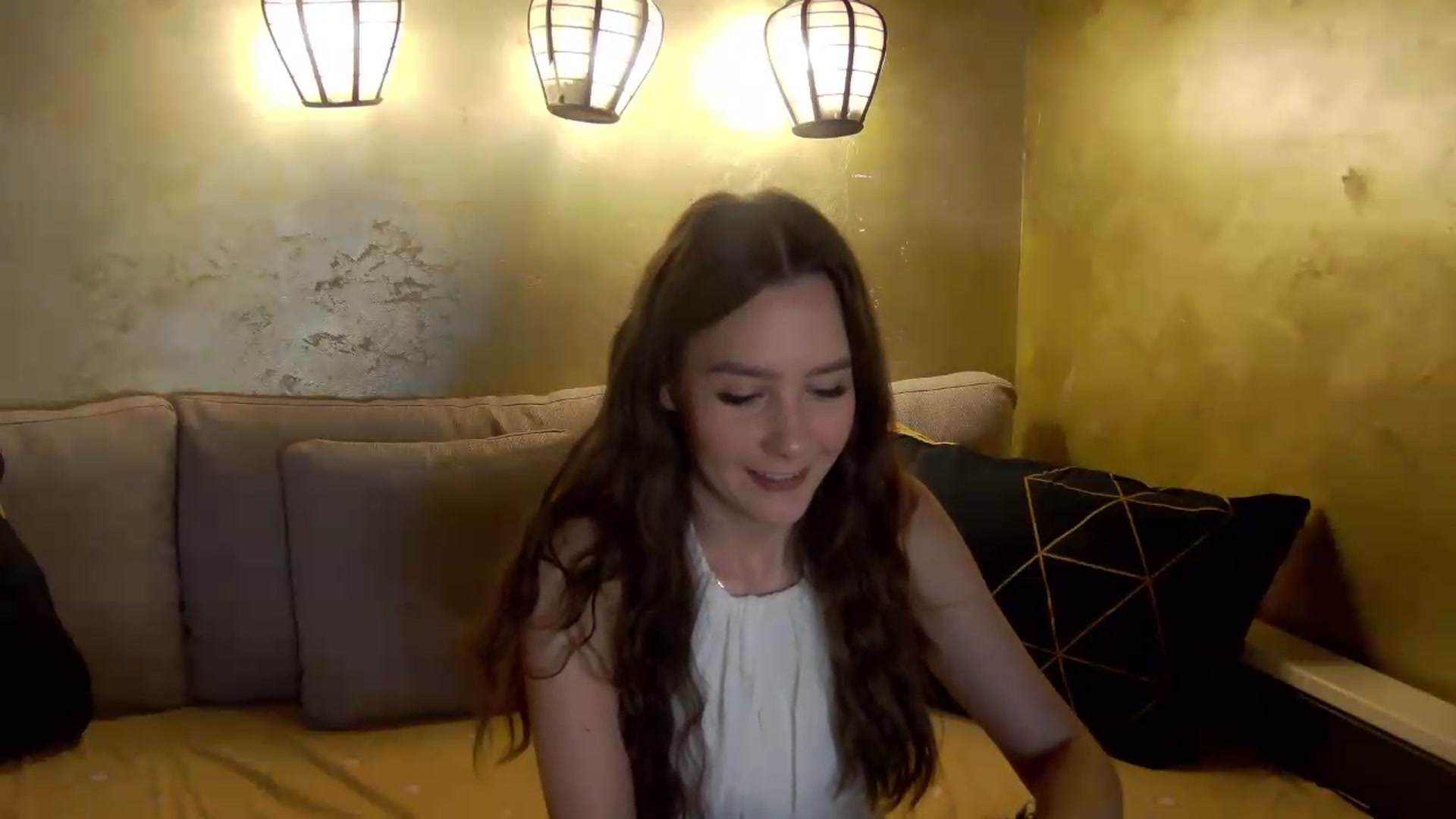 Gallery image thumbnail from Radiance's myfreecams stream on, 06/18/2026, 18:02 image 10 of 20