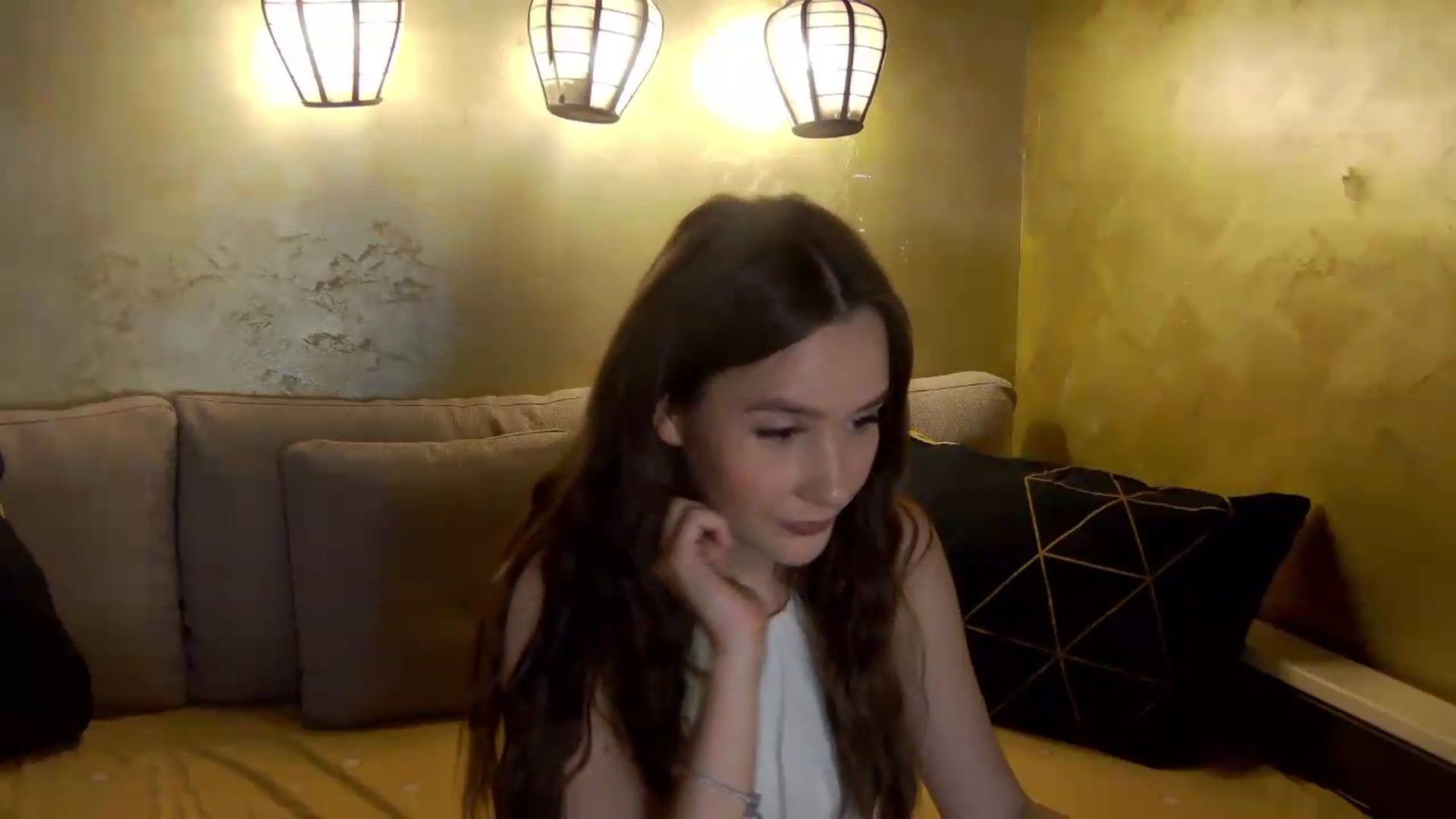 Gallery image thumbnail from Radiance's myfreecams stream on, 06/18/2026, 18:02 image 8 of 20