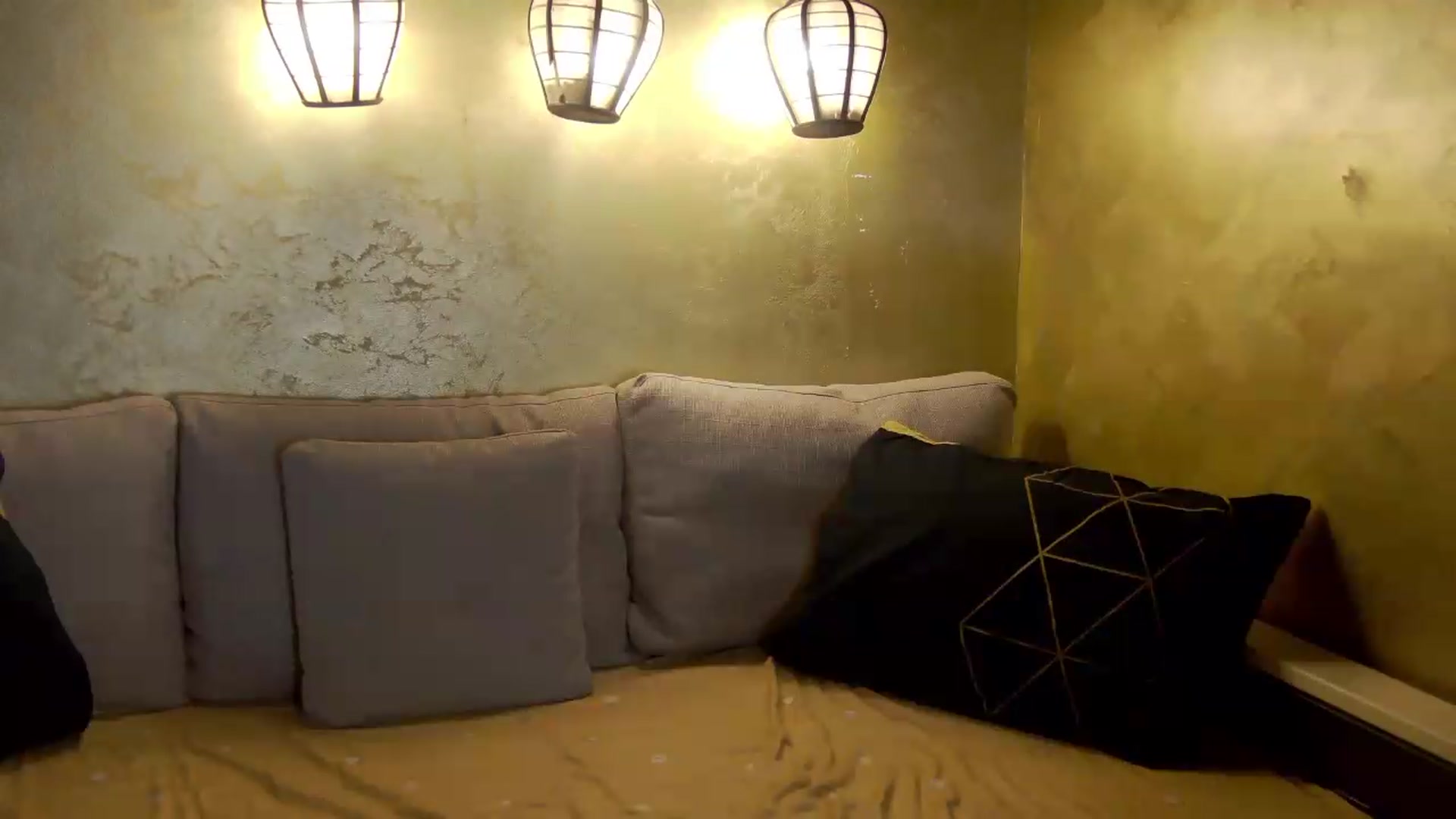 Gallery image thumbnail from Radiance's myfreecams stream on, 06/18/2026, 18:02 image 16 of 20