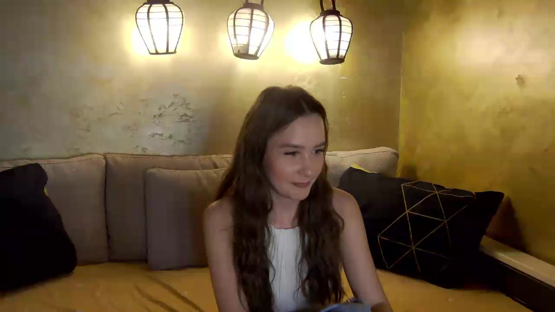 Gallery image thumbnail from Radiance's myfreecams stream on, 06/18/2026, 19:08 image 10 of 20